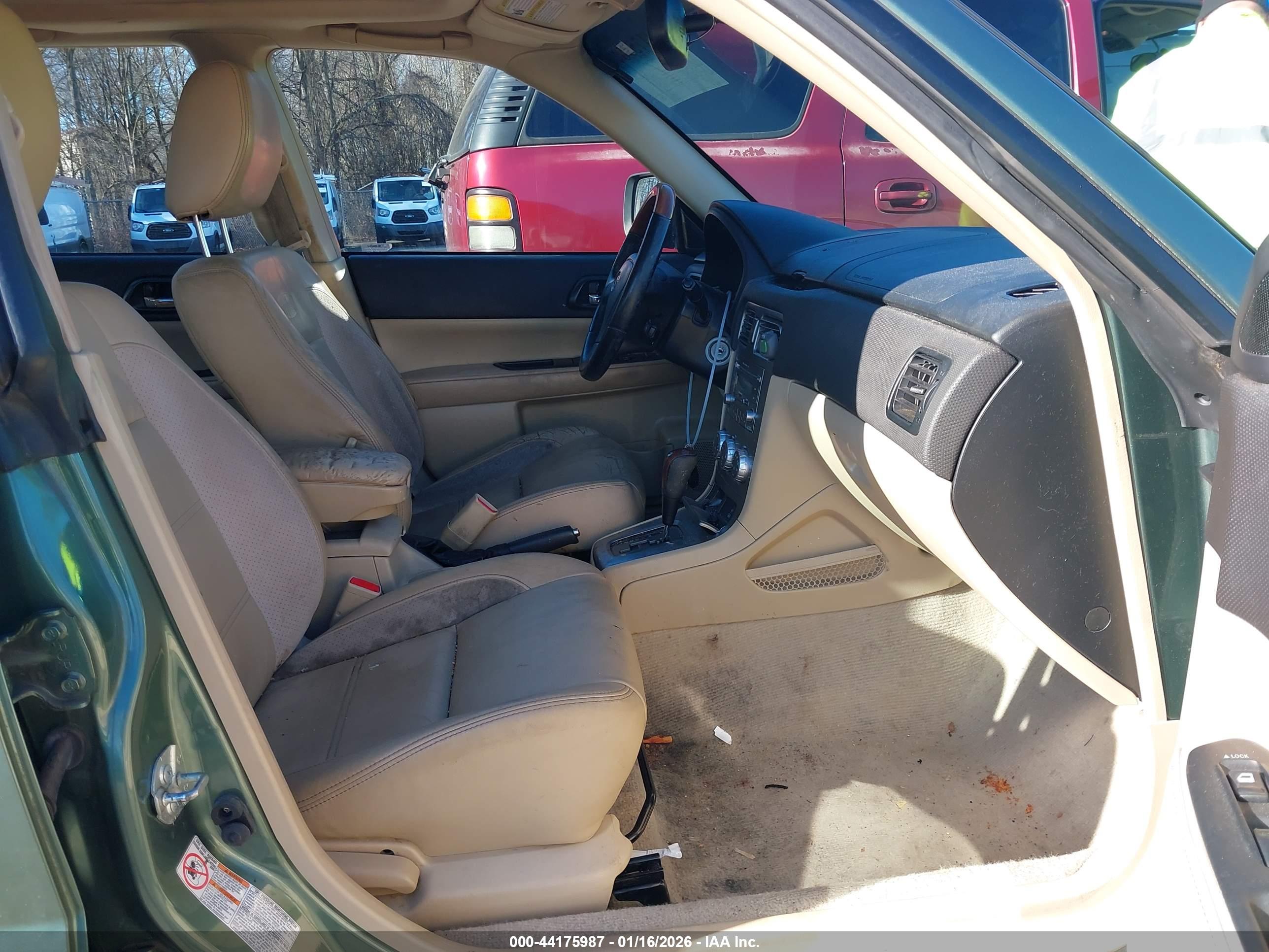SUBARU FORESTER image 5