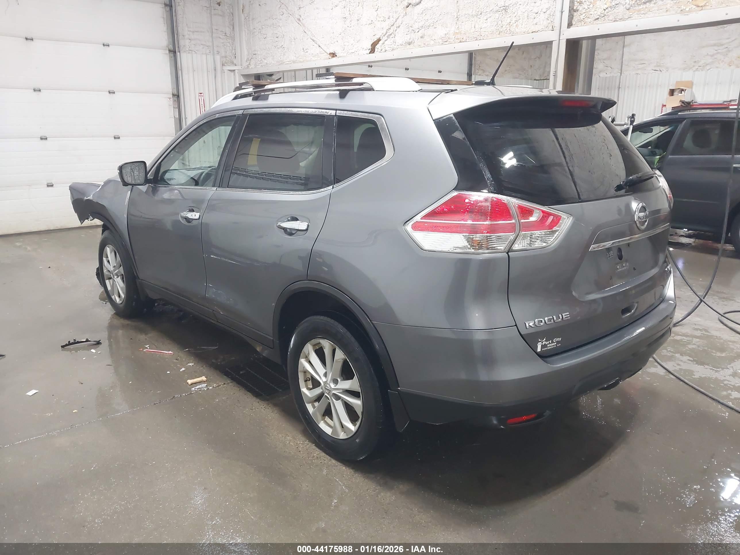 NISSAN ROGUE image 3