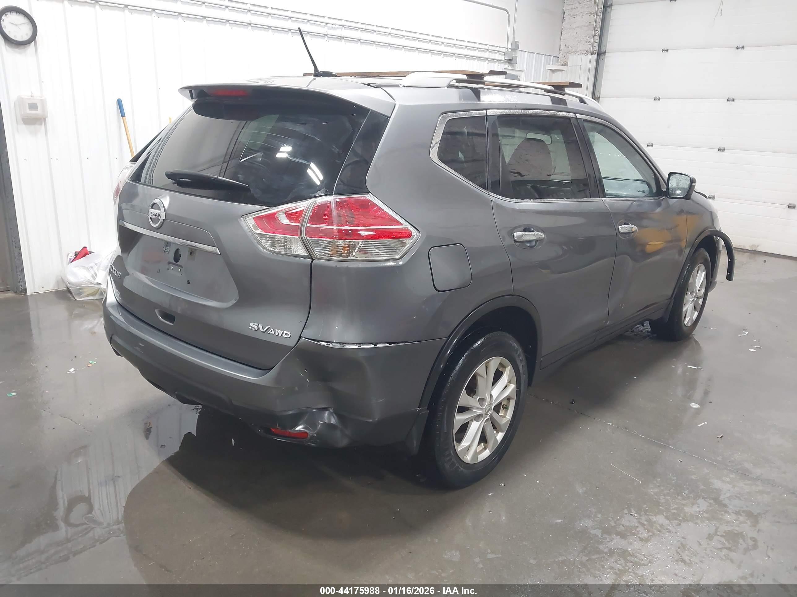 NISSAN ROGUE image 4
