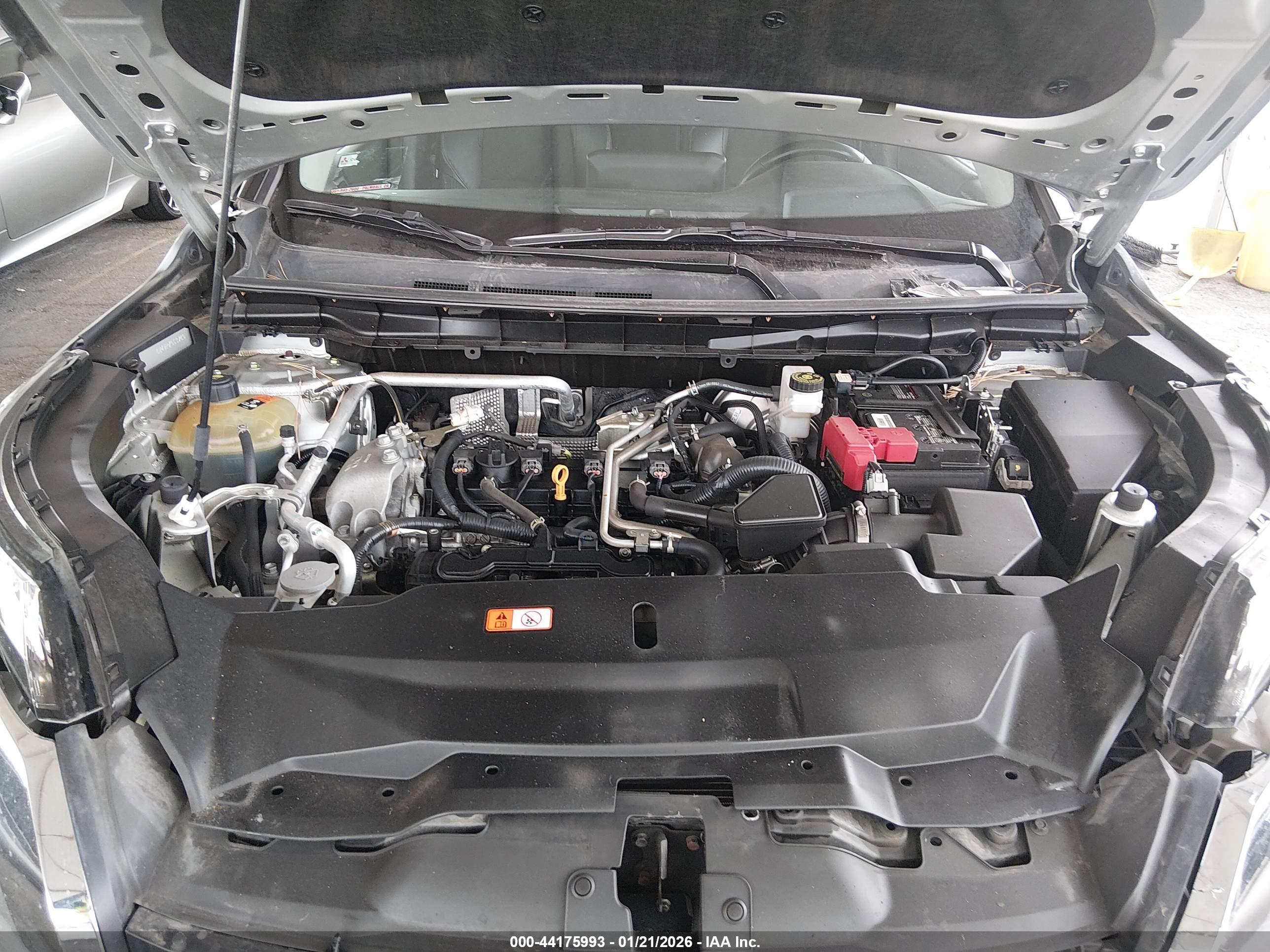 MITSUBISHI OUTLANDER image 10