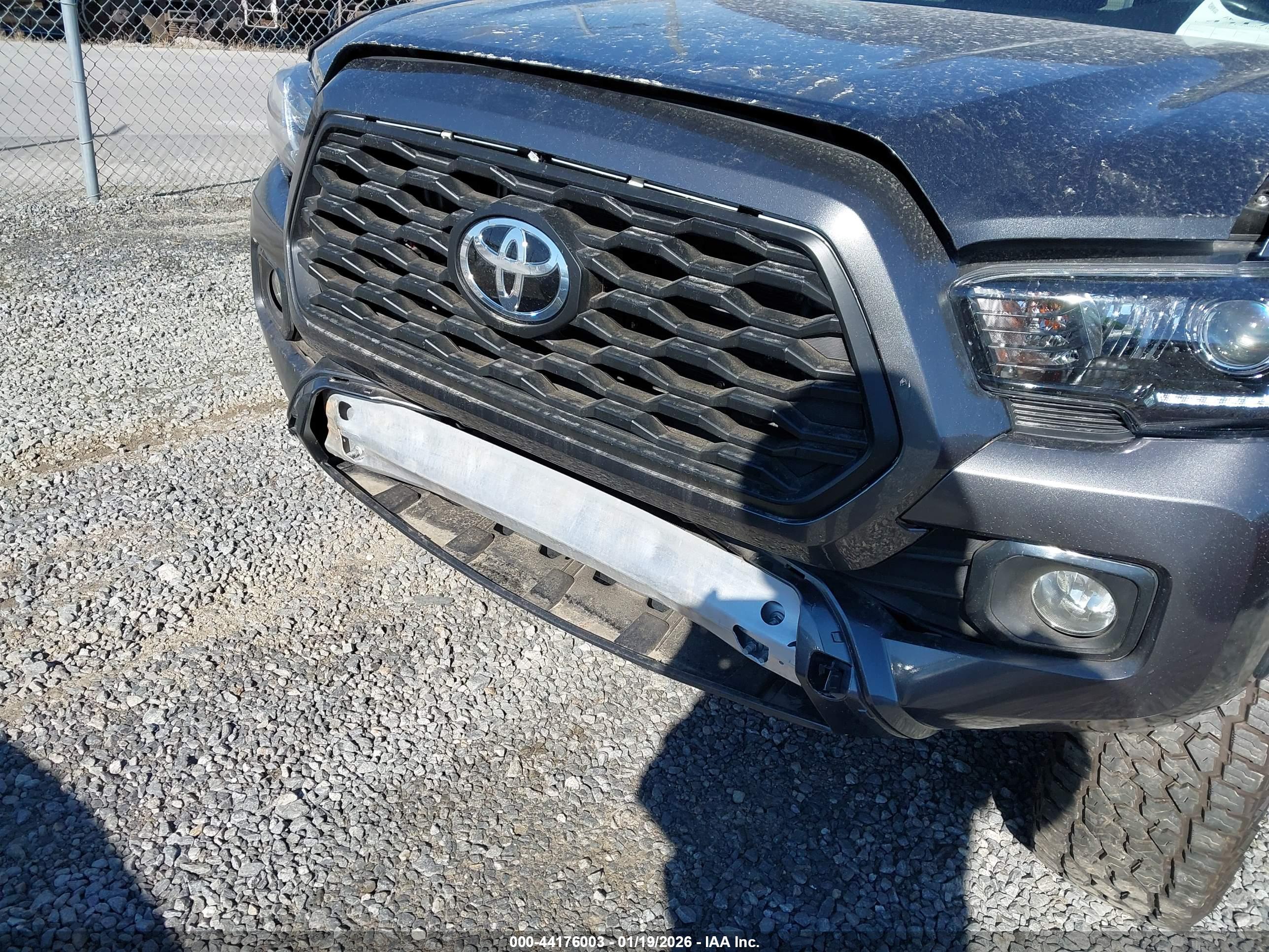 TOYOTA TACOMA image 6