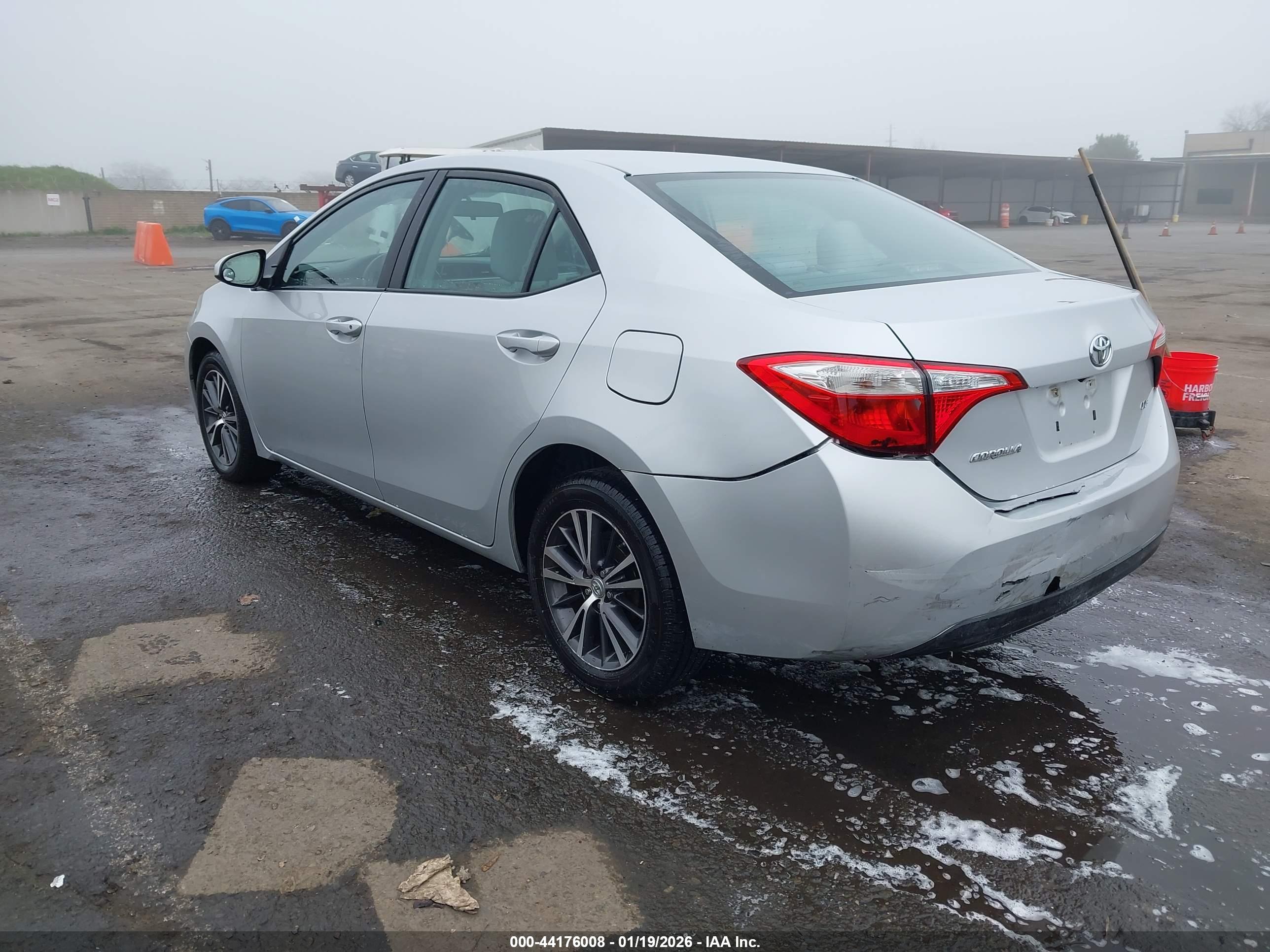 TOYOTA COROLLA image 3