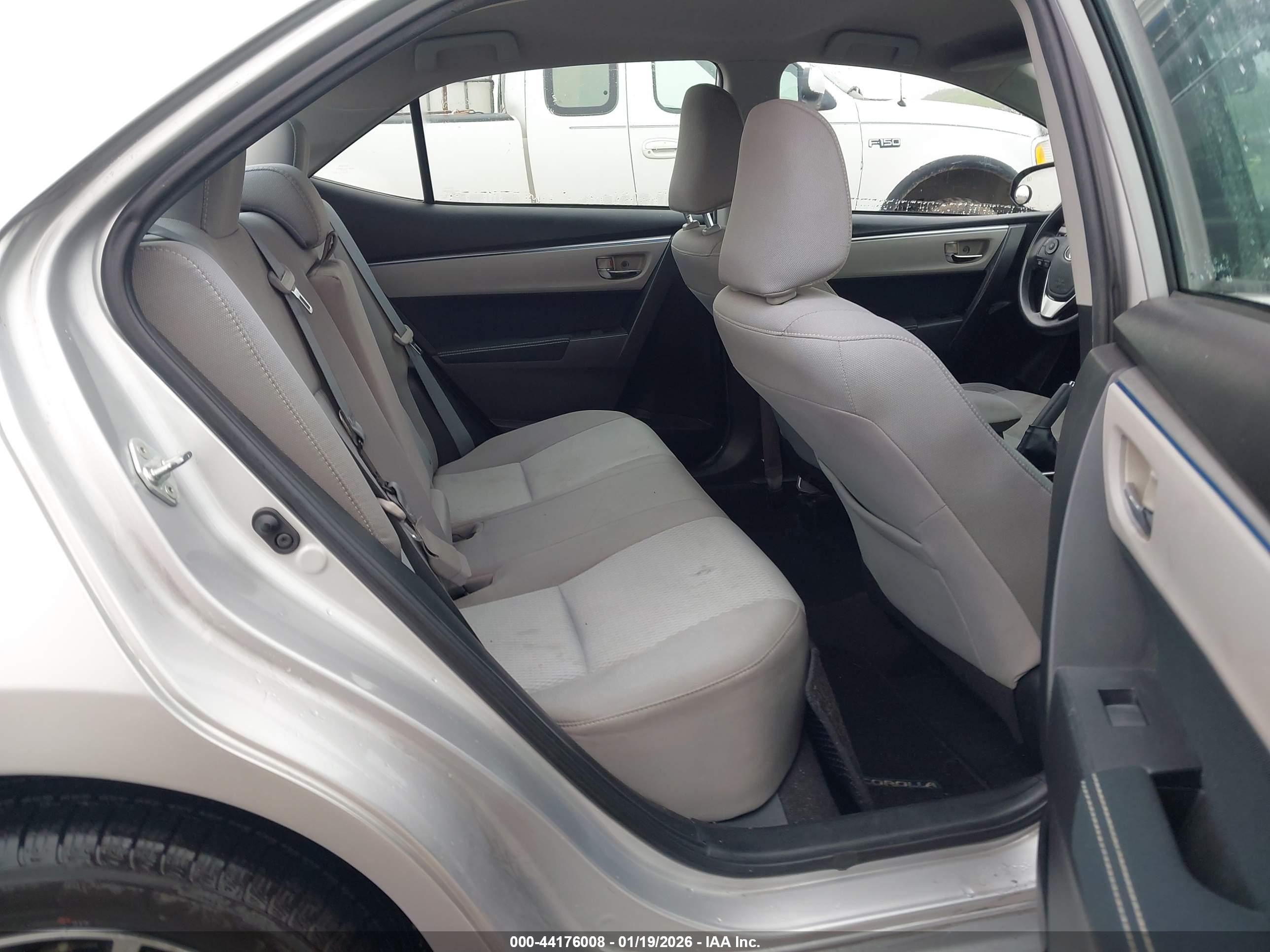 TOYOTA COROLLA image 8