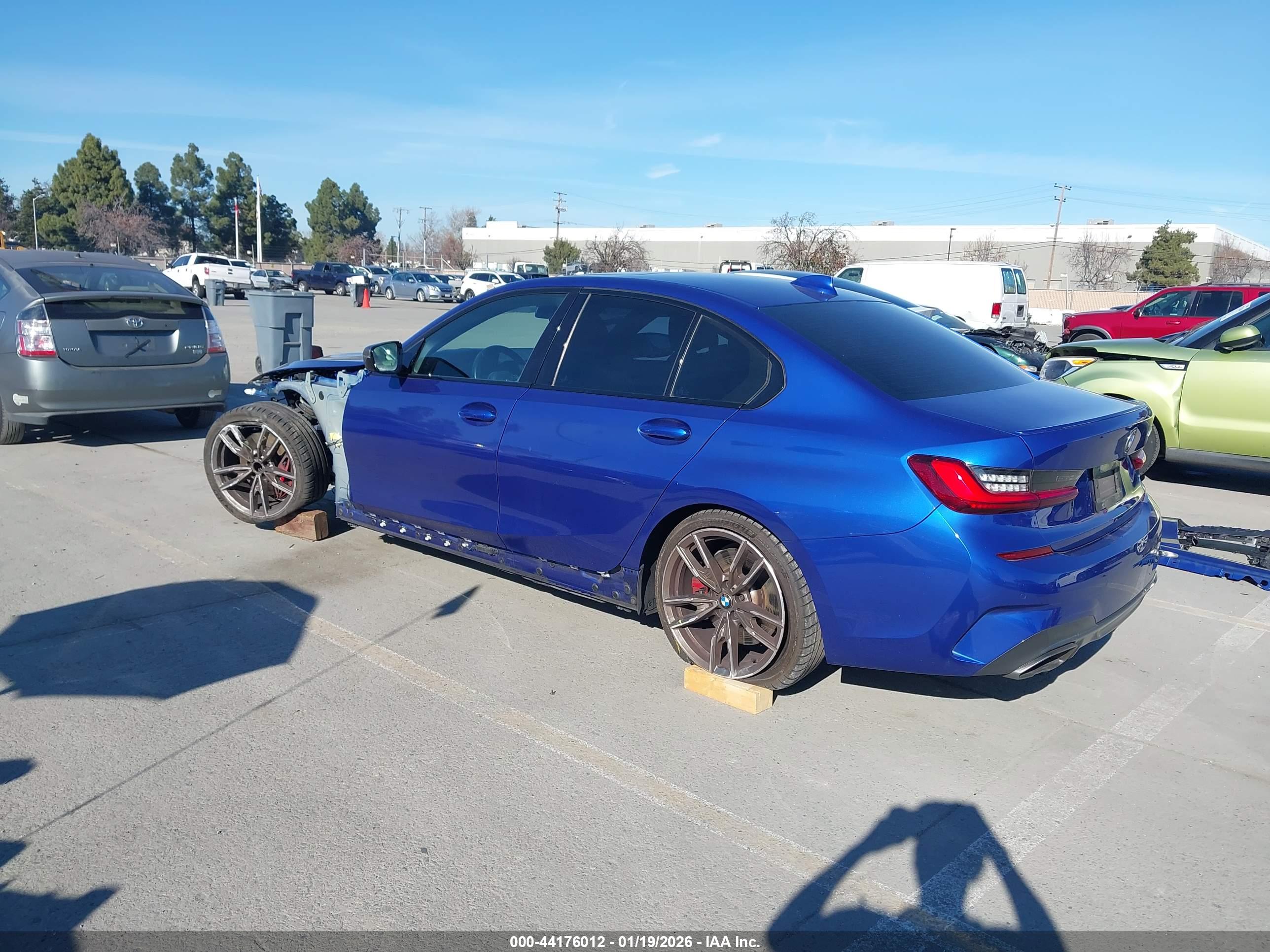BMW 3 image 3