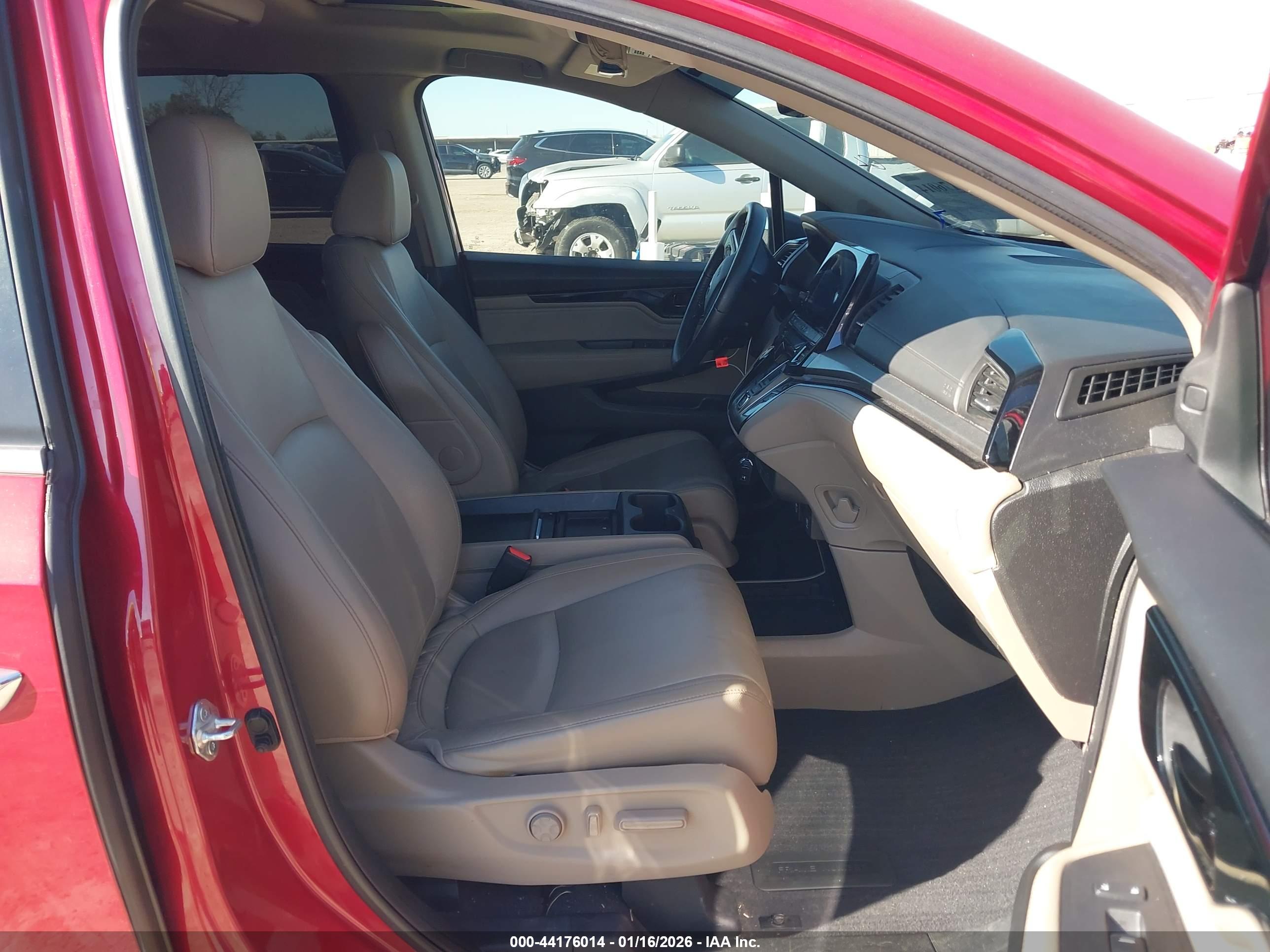 HONDA ODYSSEY image 5