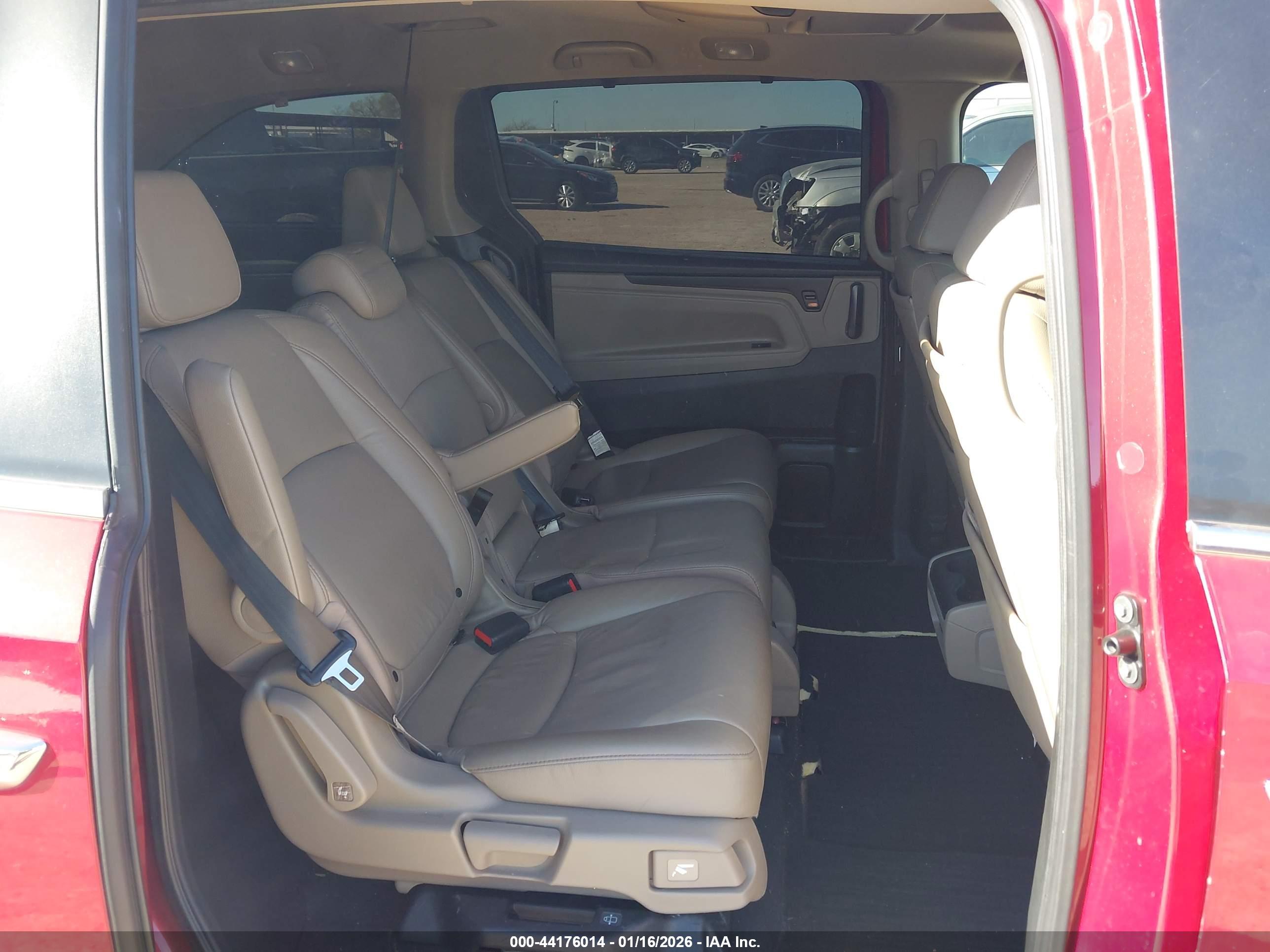 HONDA ODYSSEY image 8