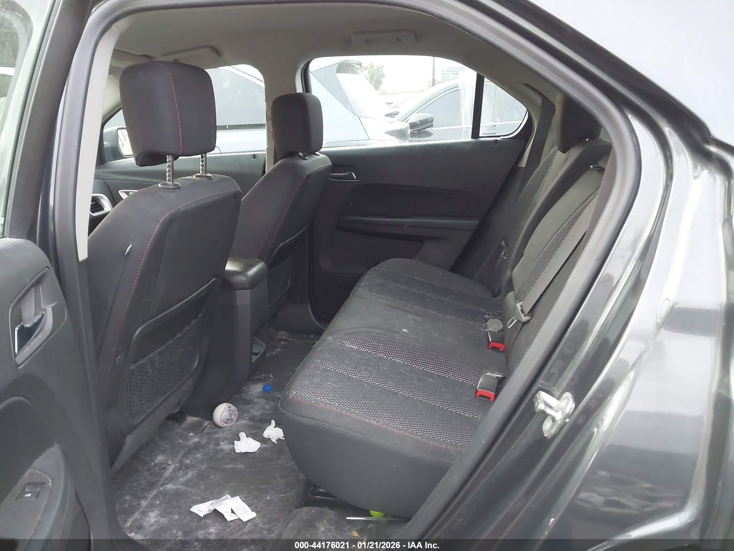 CHEVROLET EQUINOX image 8