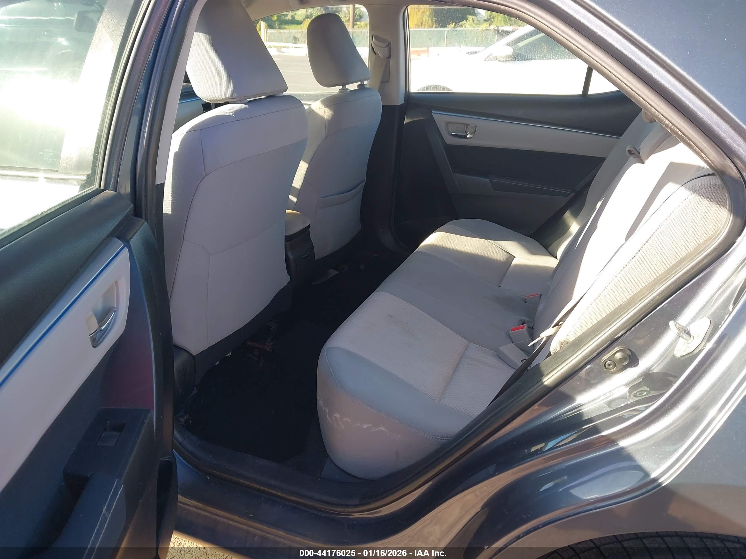 TOYOTA COROLLA image 8