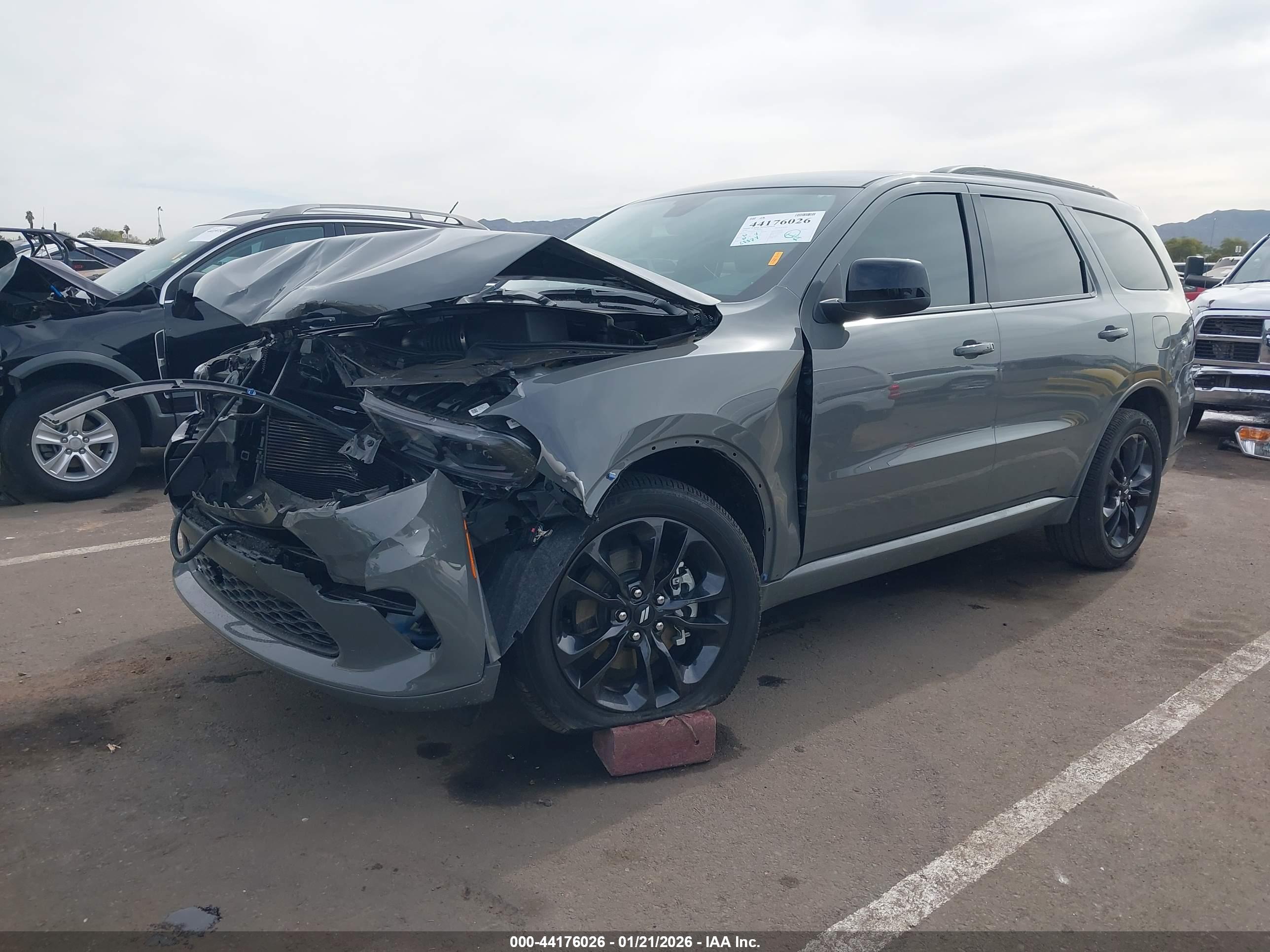DODGE DURANGO image 2