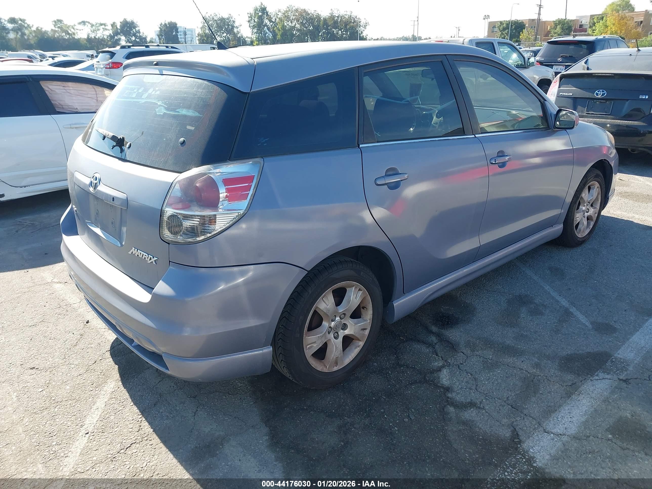 TOYOTA MATRIX image 4