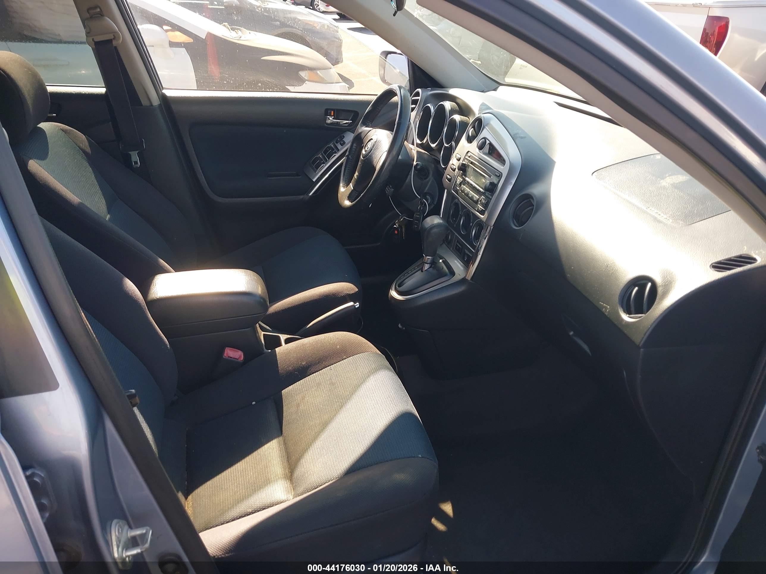 TOYOTA MATRIX image 5