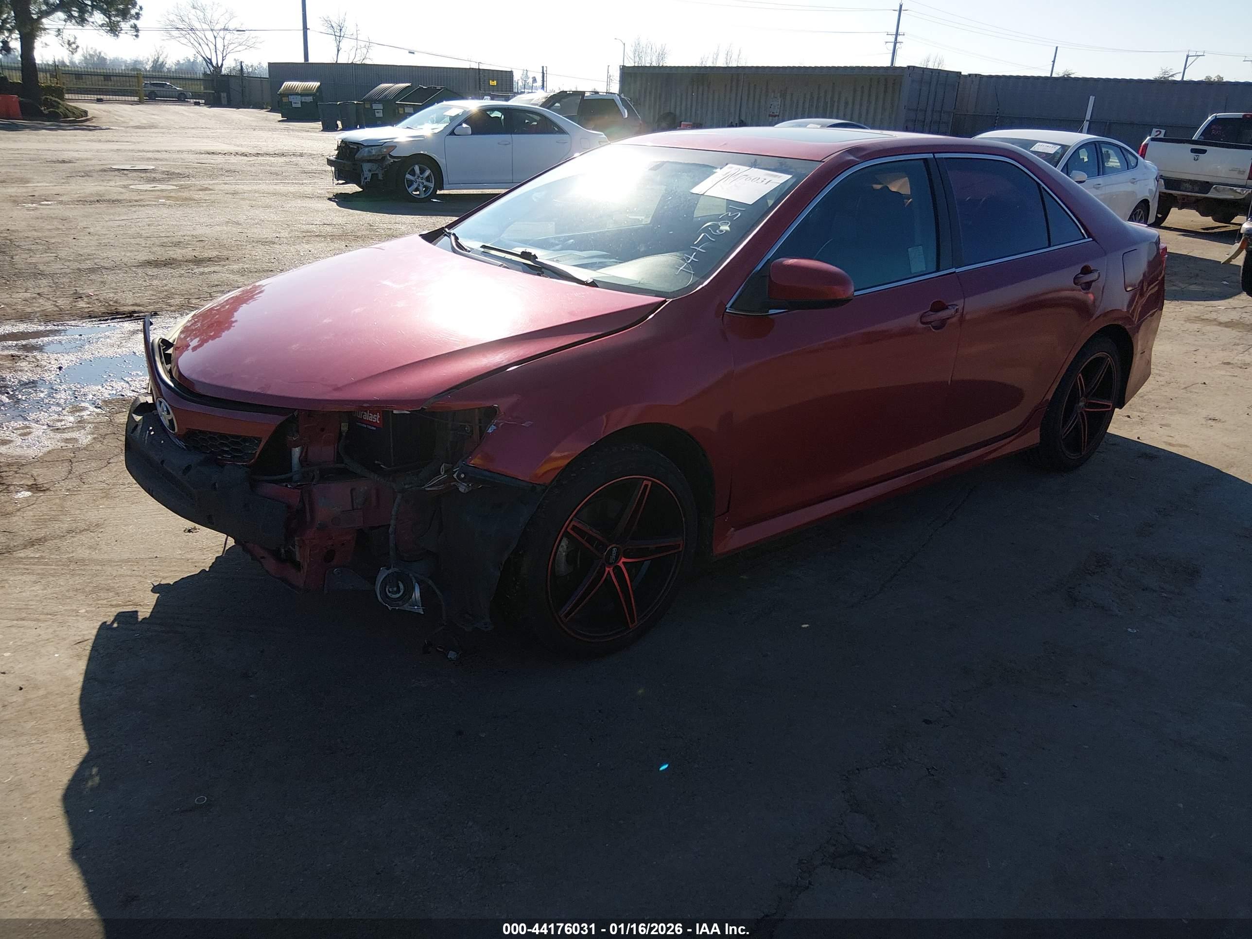 TOYOTA CAMRY image 2