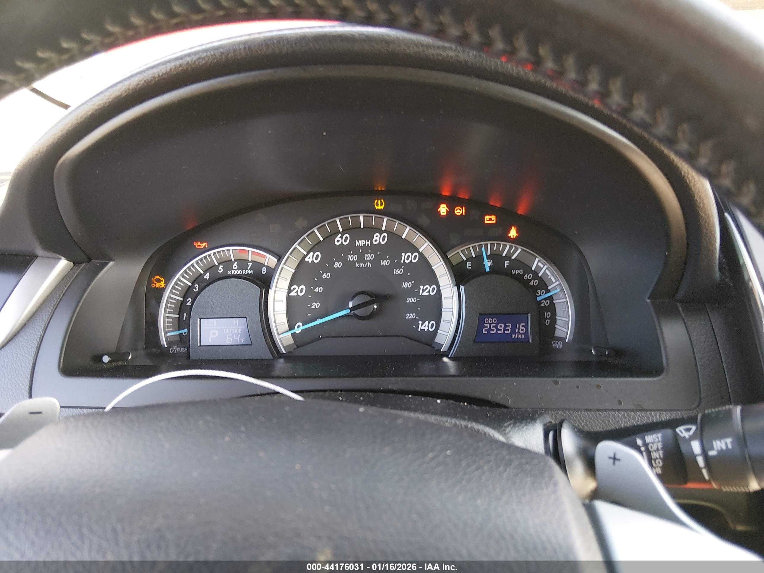 TOYOTA CAMRY image 7