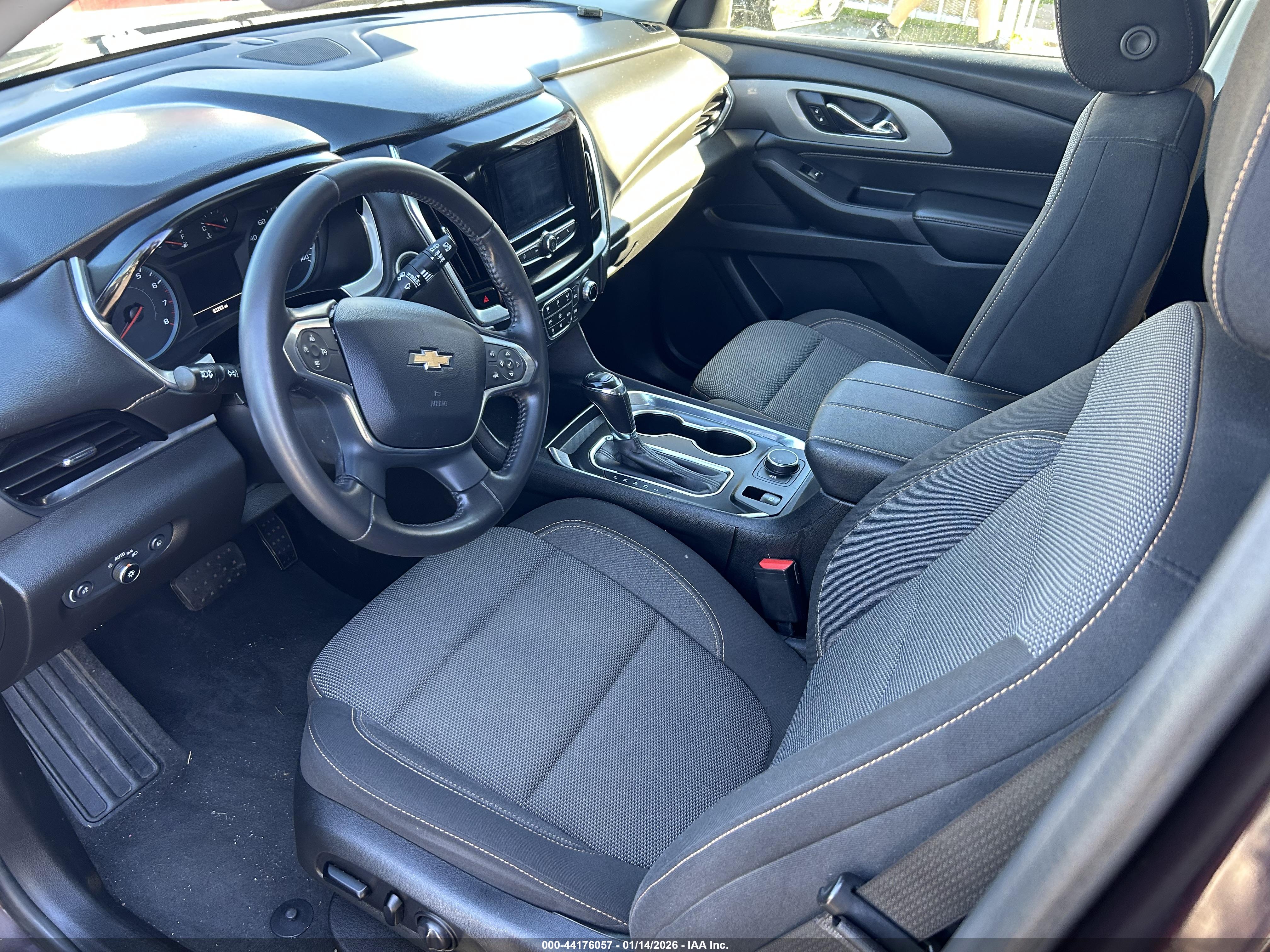 CHEVROLET TRAVERSE image 5