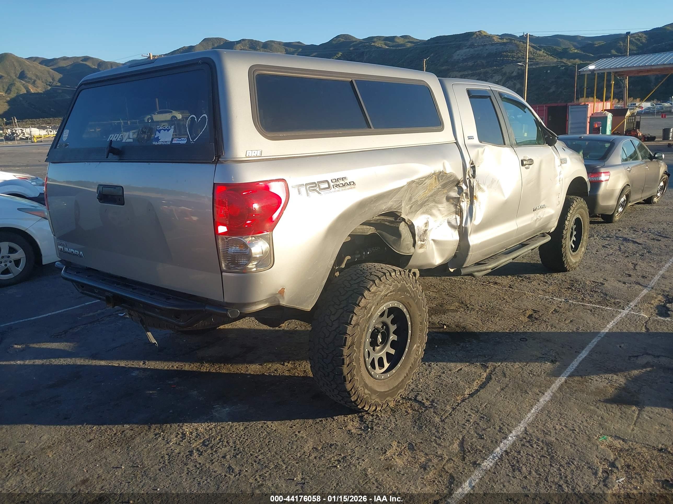 TOYOTA TUNDRA image 4