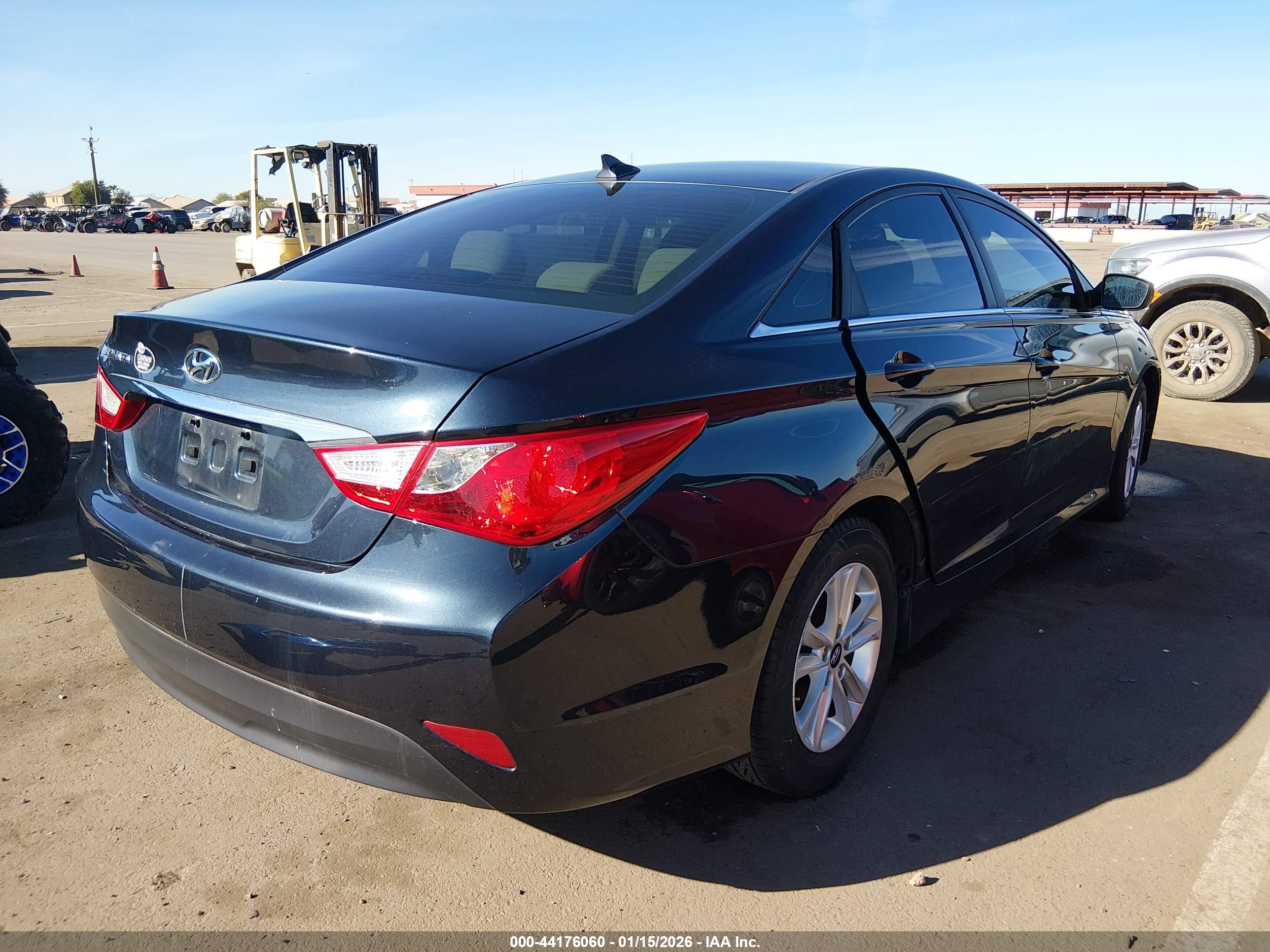 HYUNDAI SONATA image 4