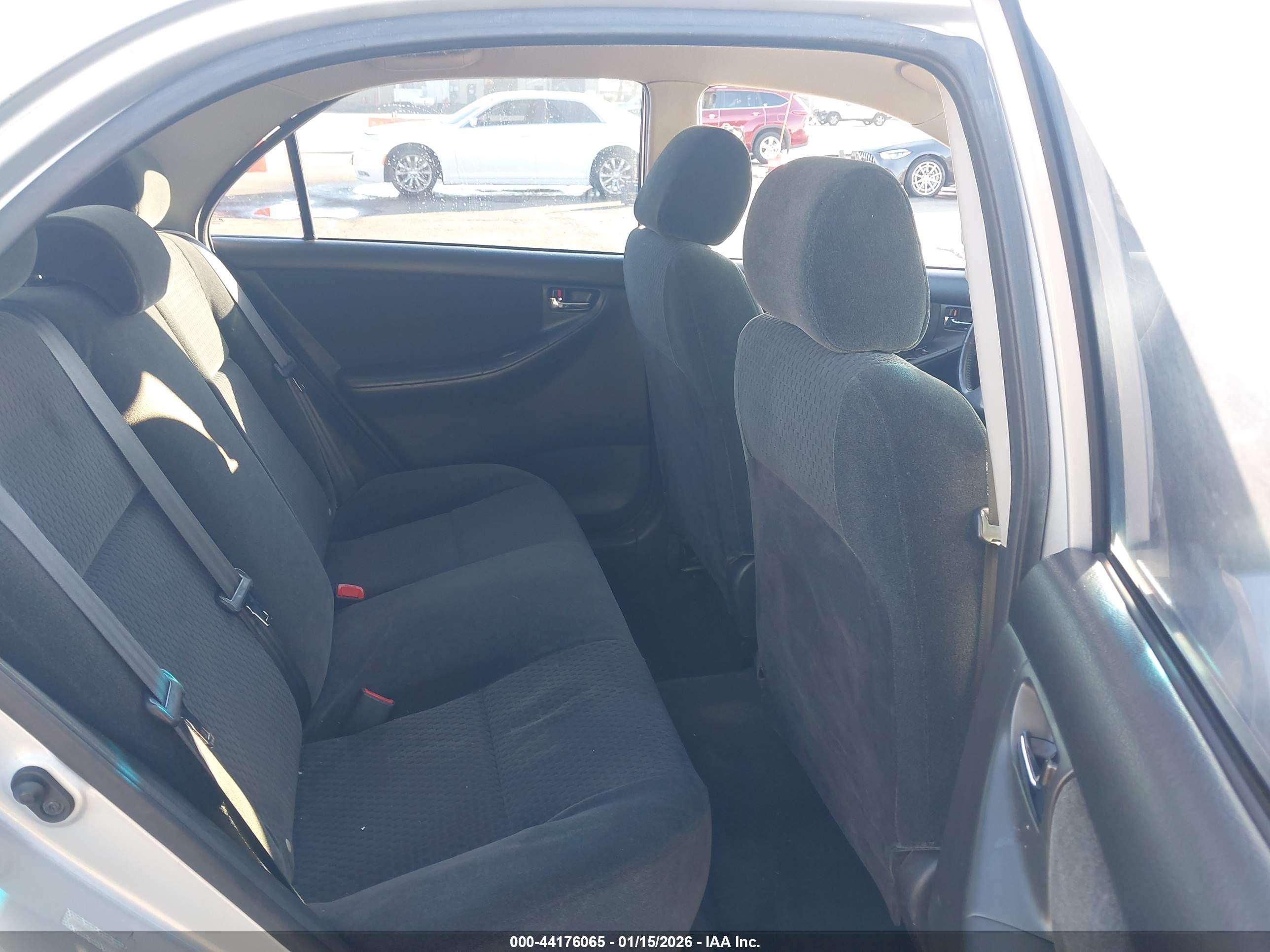 TOYOTA COROLLA image 8