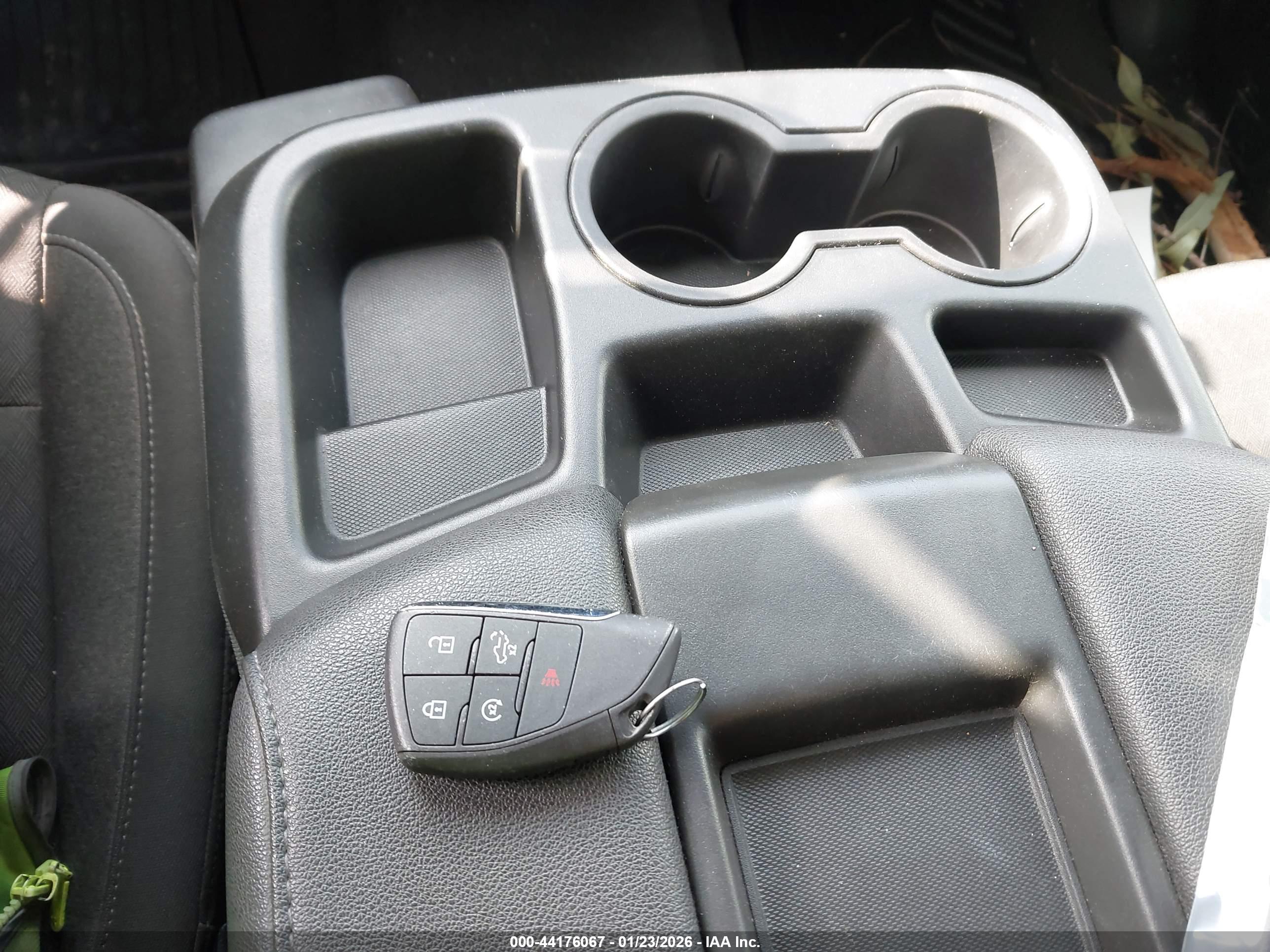 CHEVROLET SILVERADO image 11