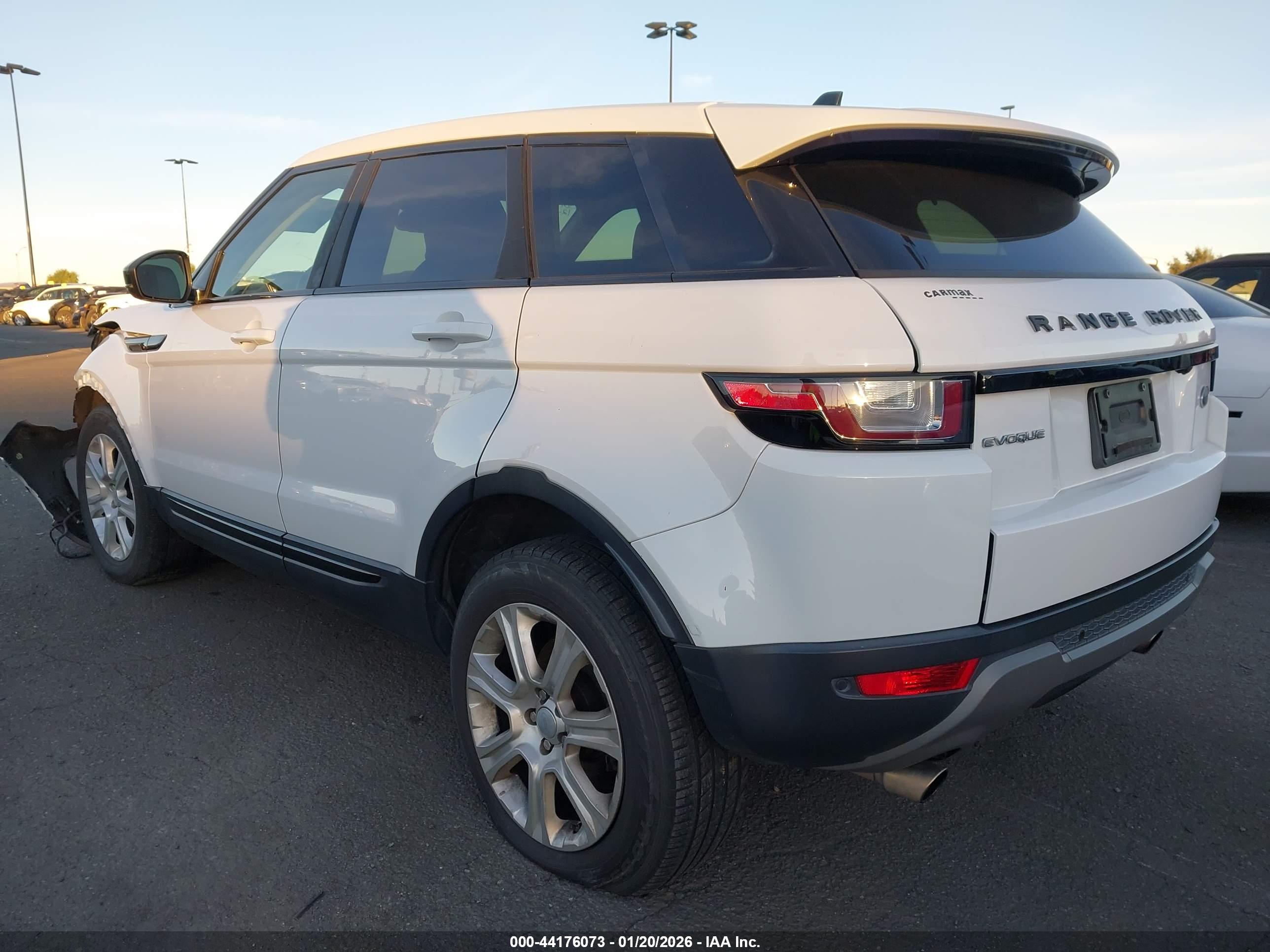 LAND ROVER image 3