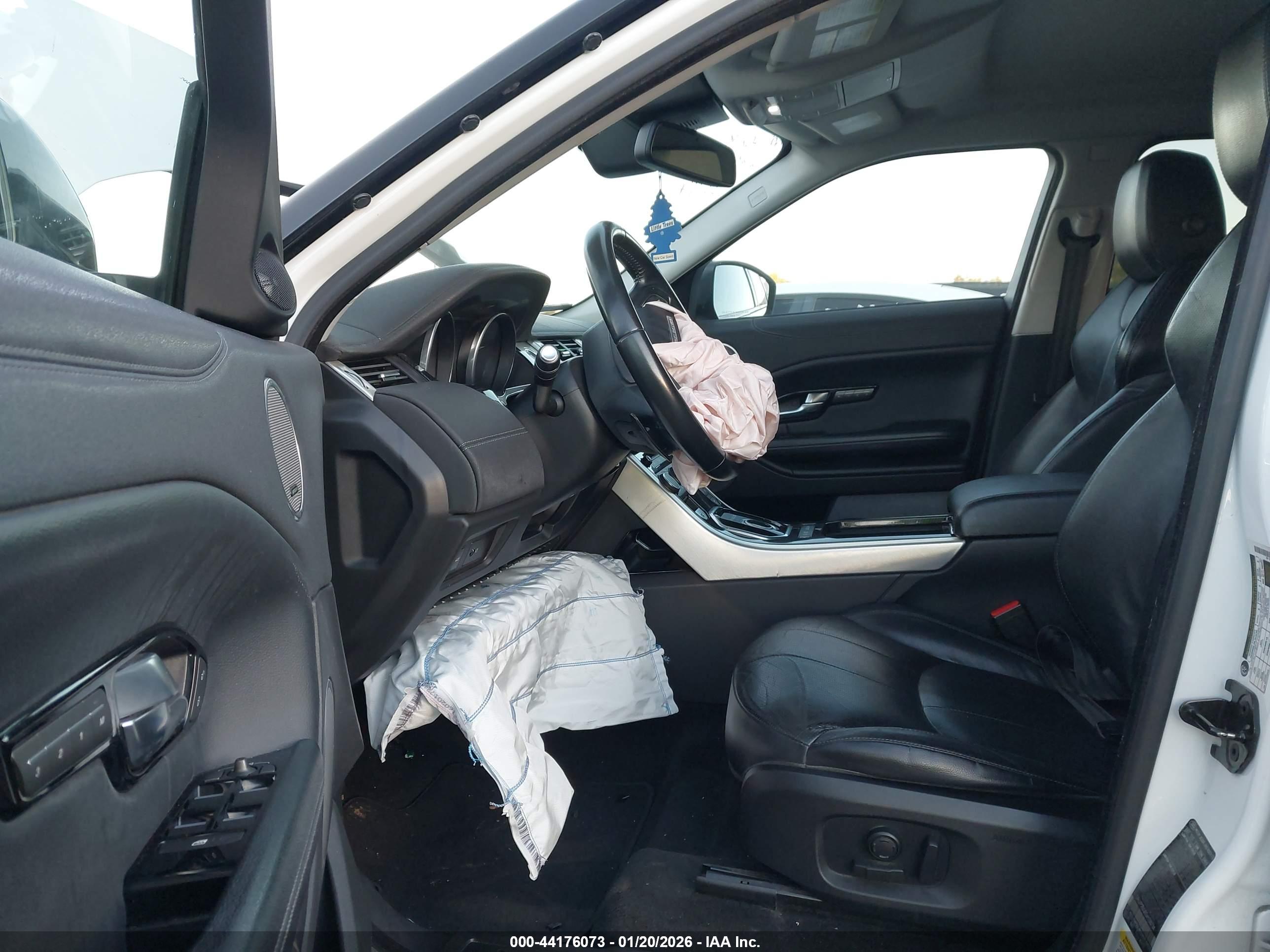 LAND ROVER image 5