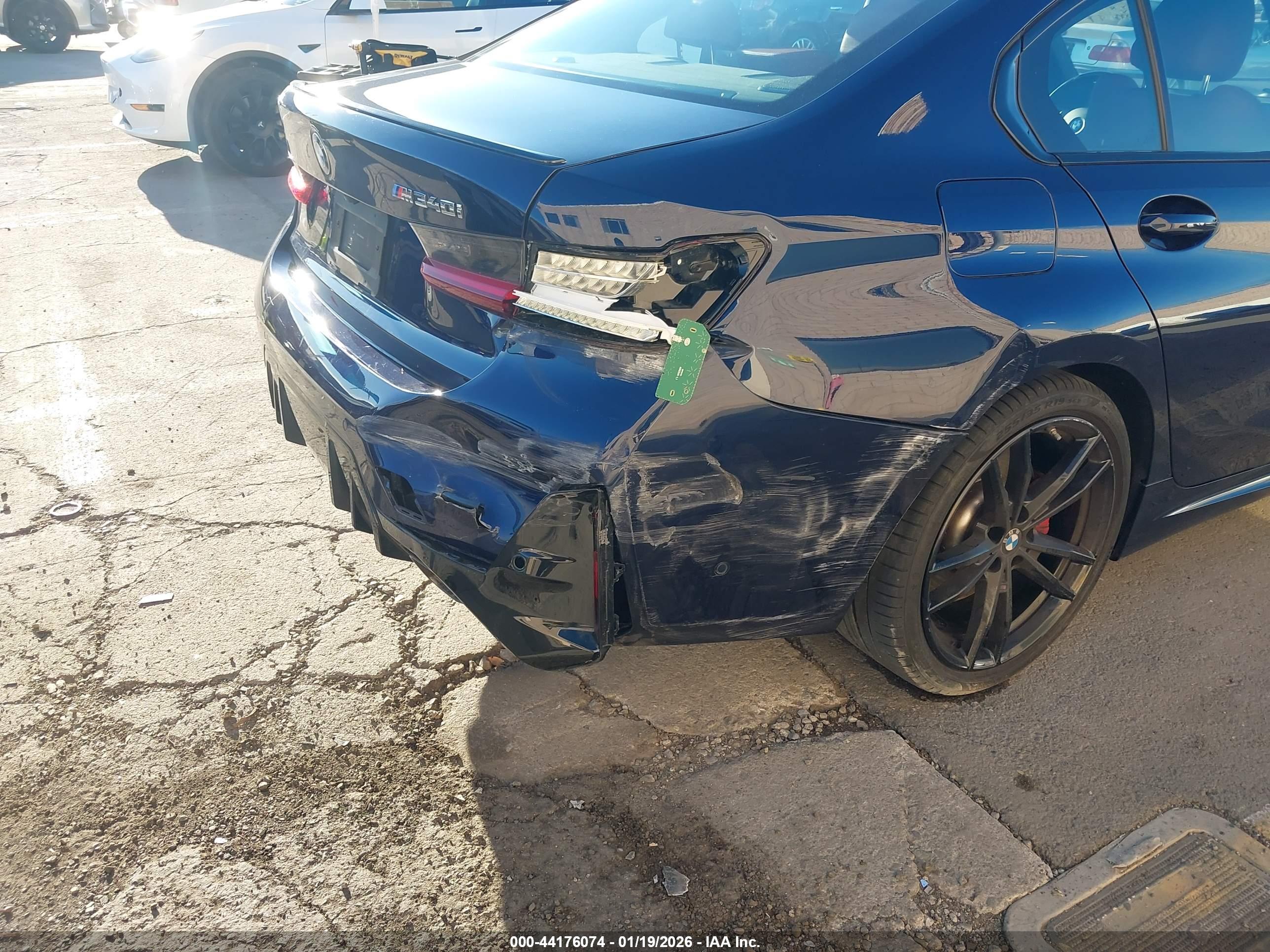 BMW M340I image 6