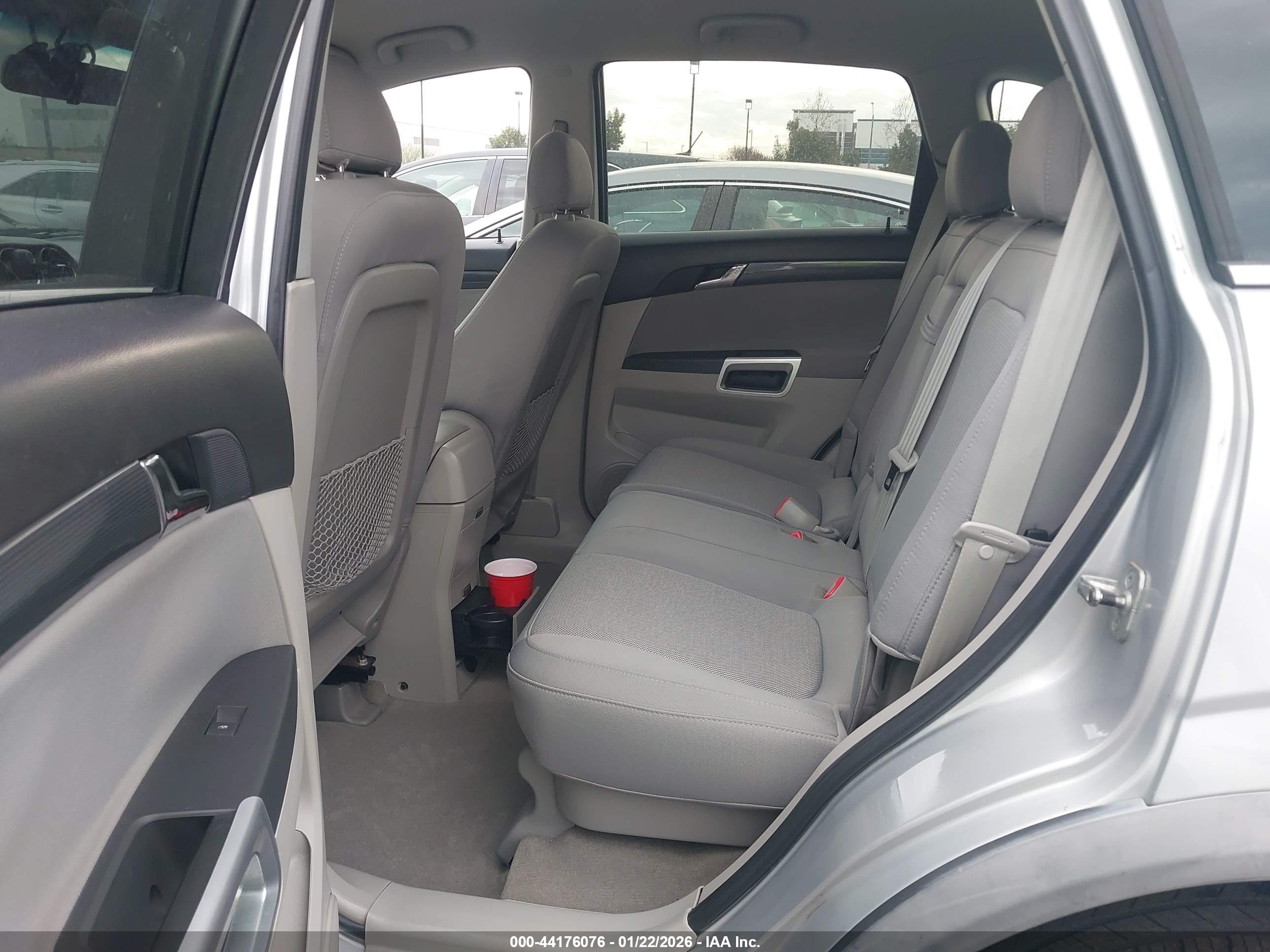 SATURN VUE image 8