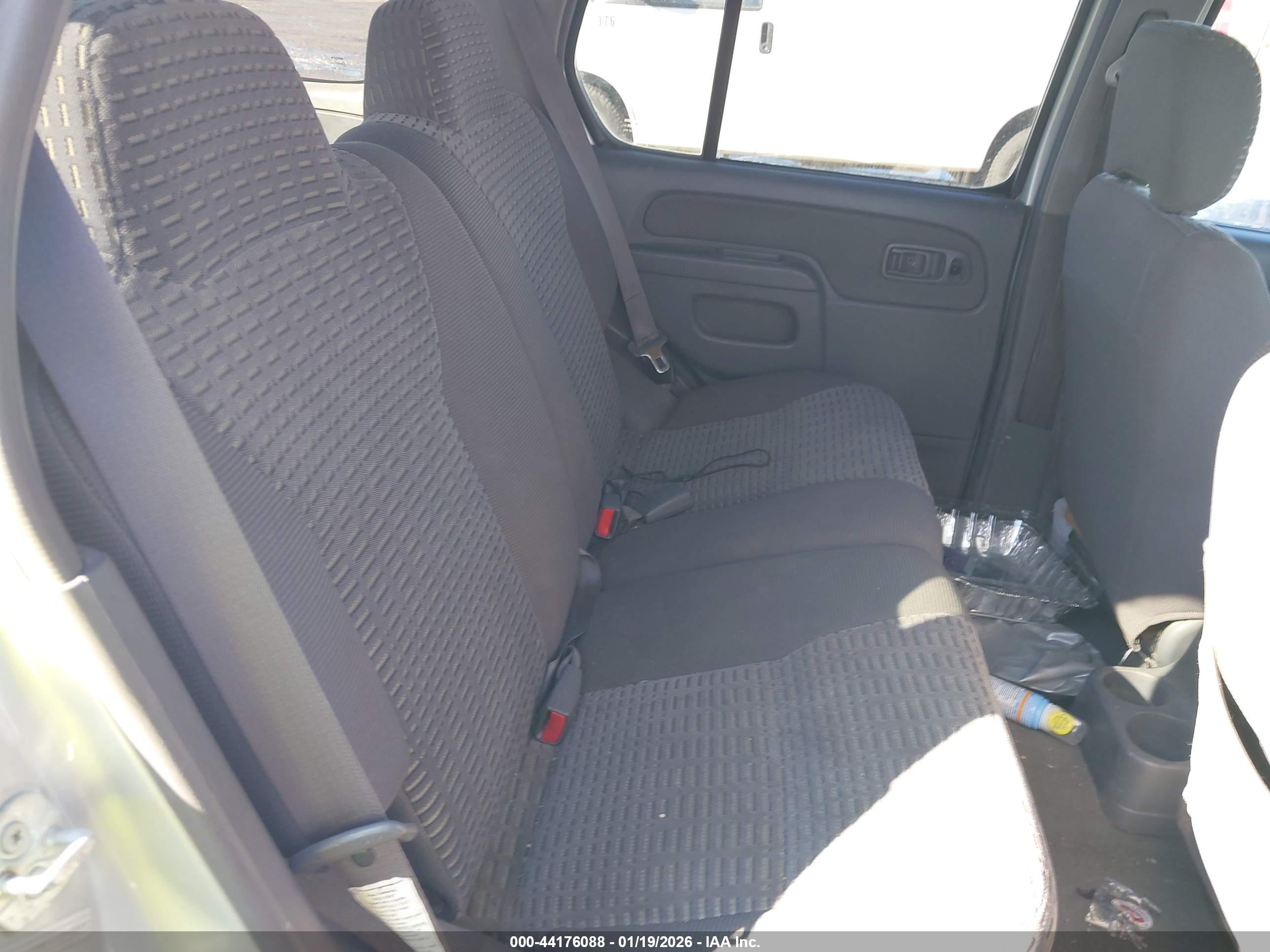 NISSAN XTERRA image 8