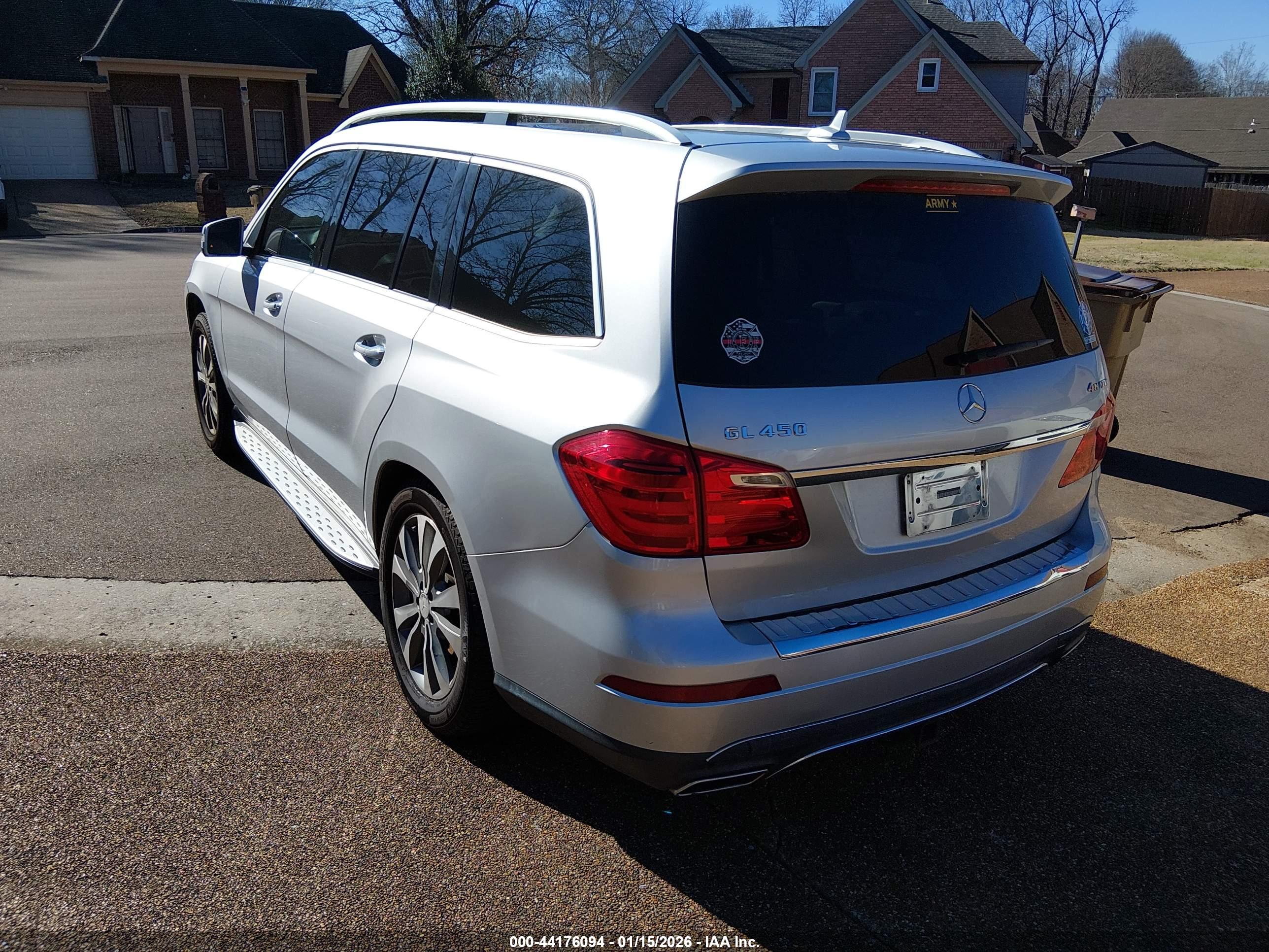 MERCEDES-BENZ GL image 3