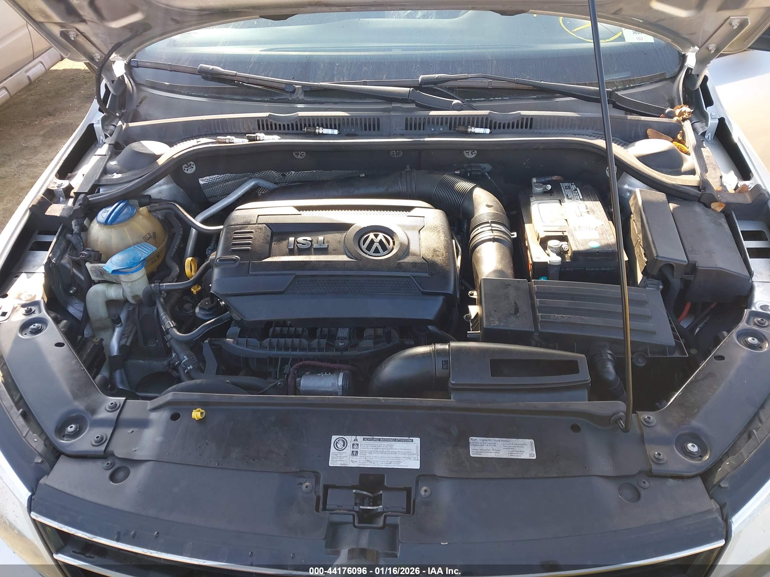 VOLKSWAGEN JETTA image 10