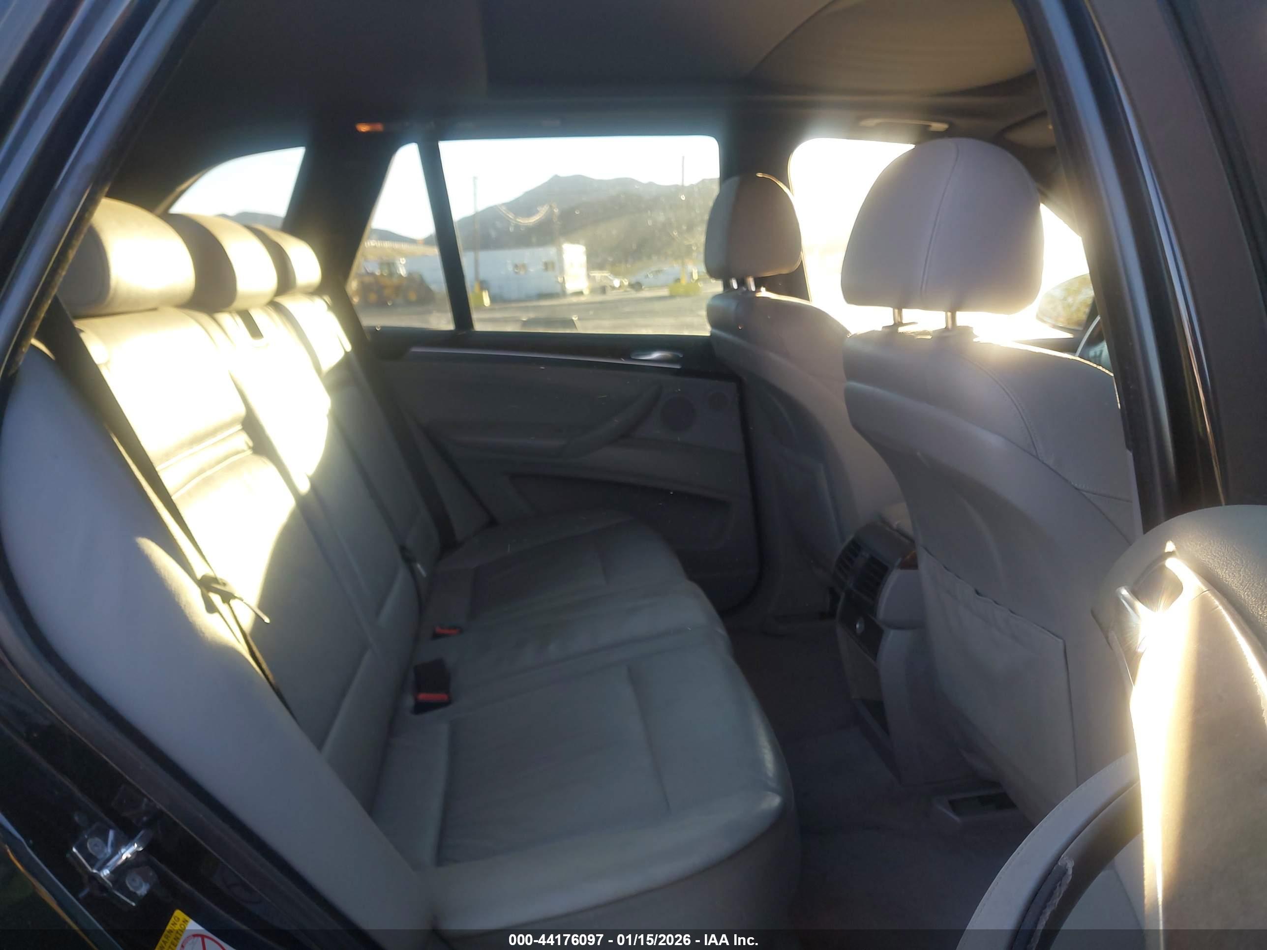 BMW X5 image 8
