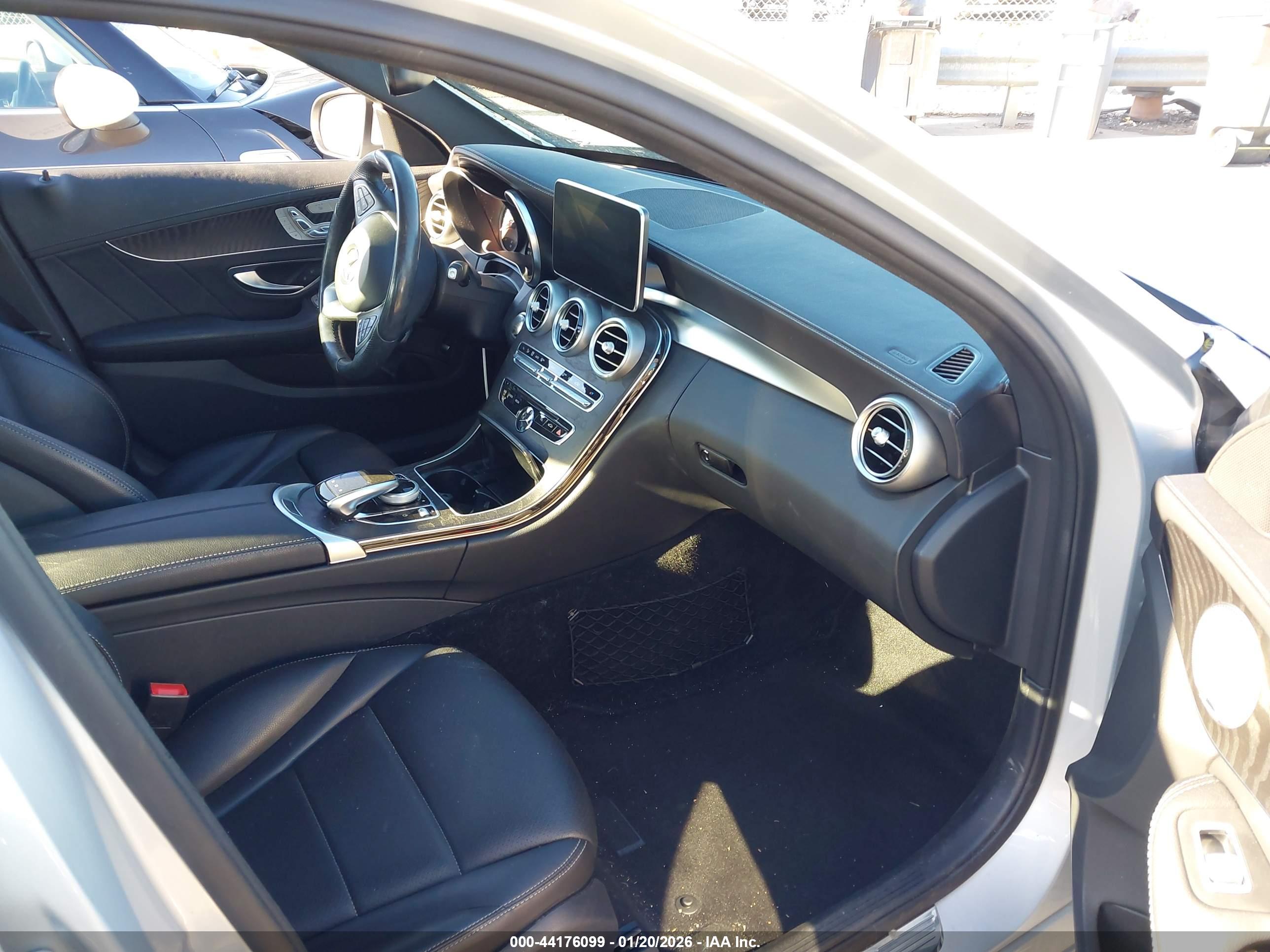 MERCEDES-BENZ C image 5