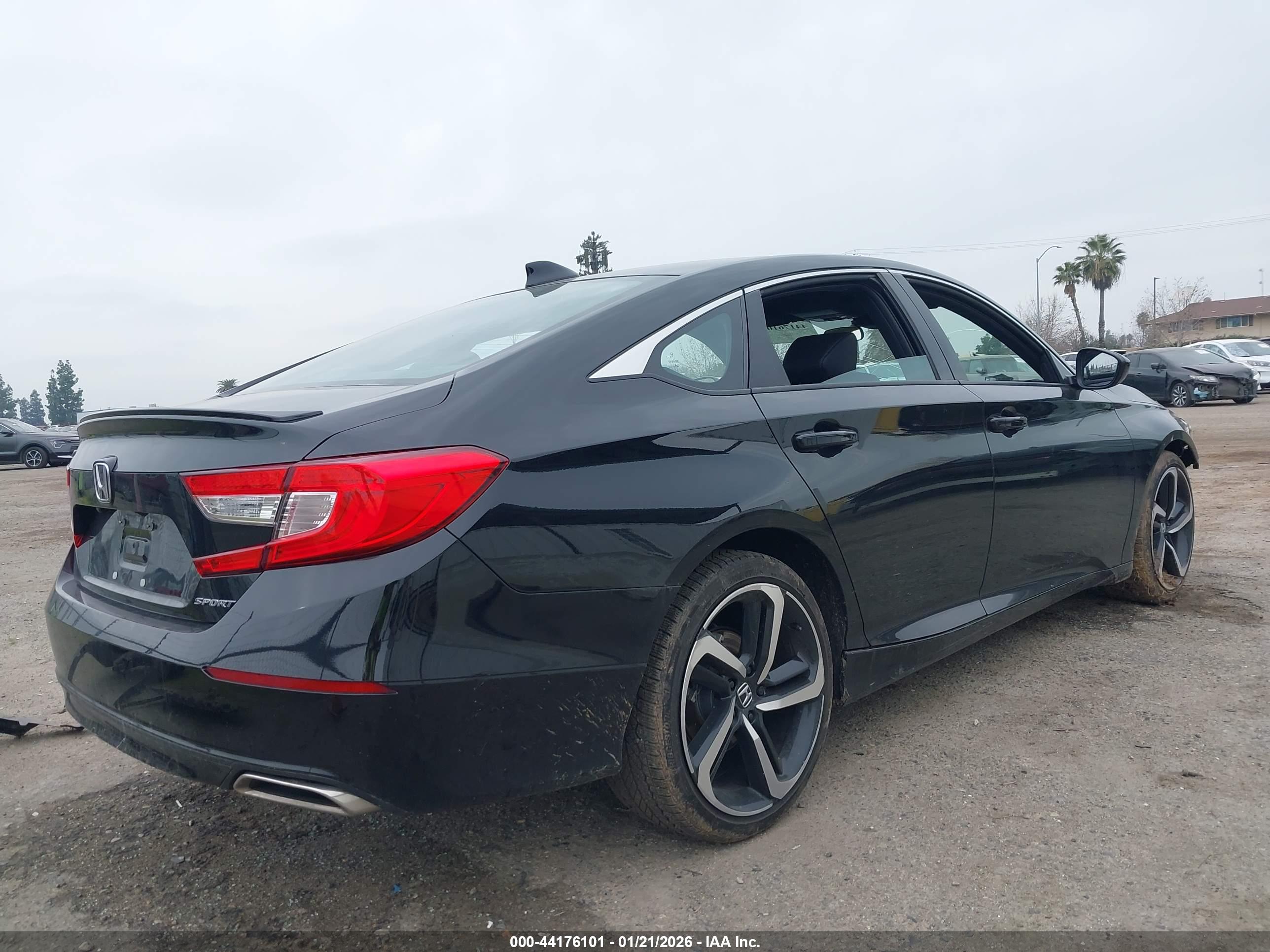 HONDA ACCORD image 4