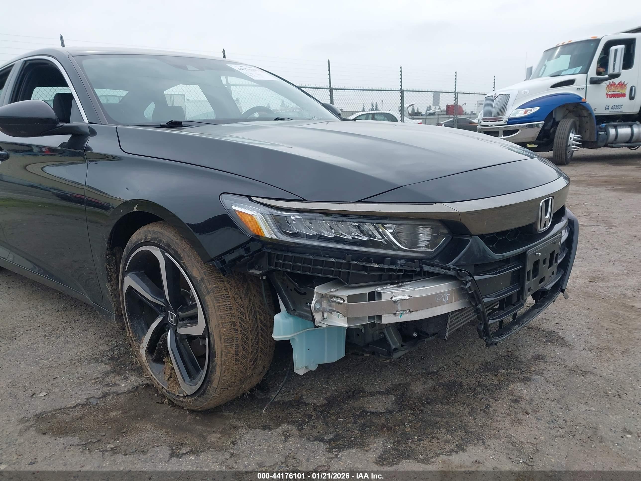HONDA ACCORD image 6