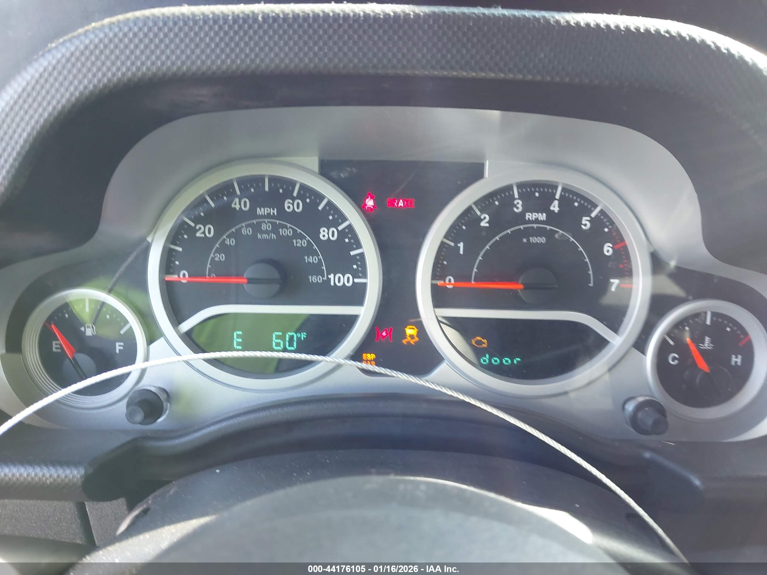 JEEP WRANGLER image 7