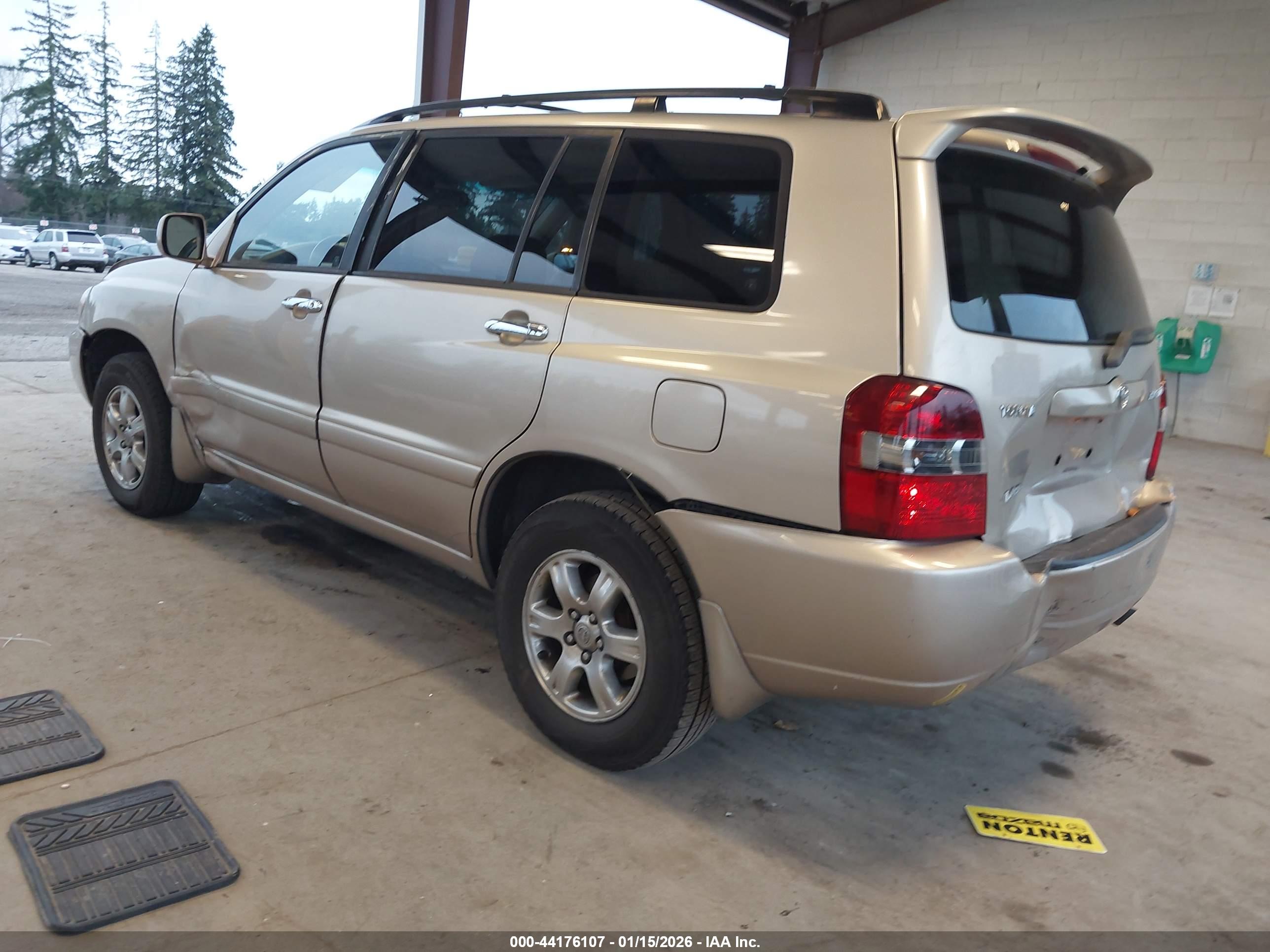 TOYOTA HIGHLANDER image 3
