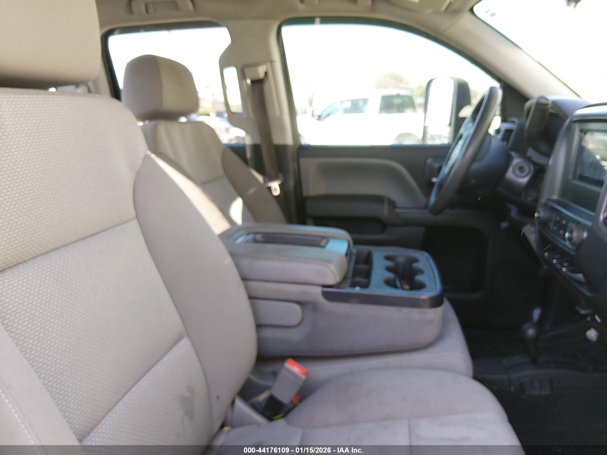 GMC SIERRA image 5