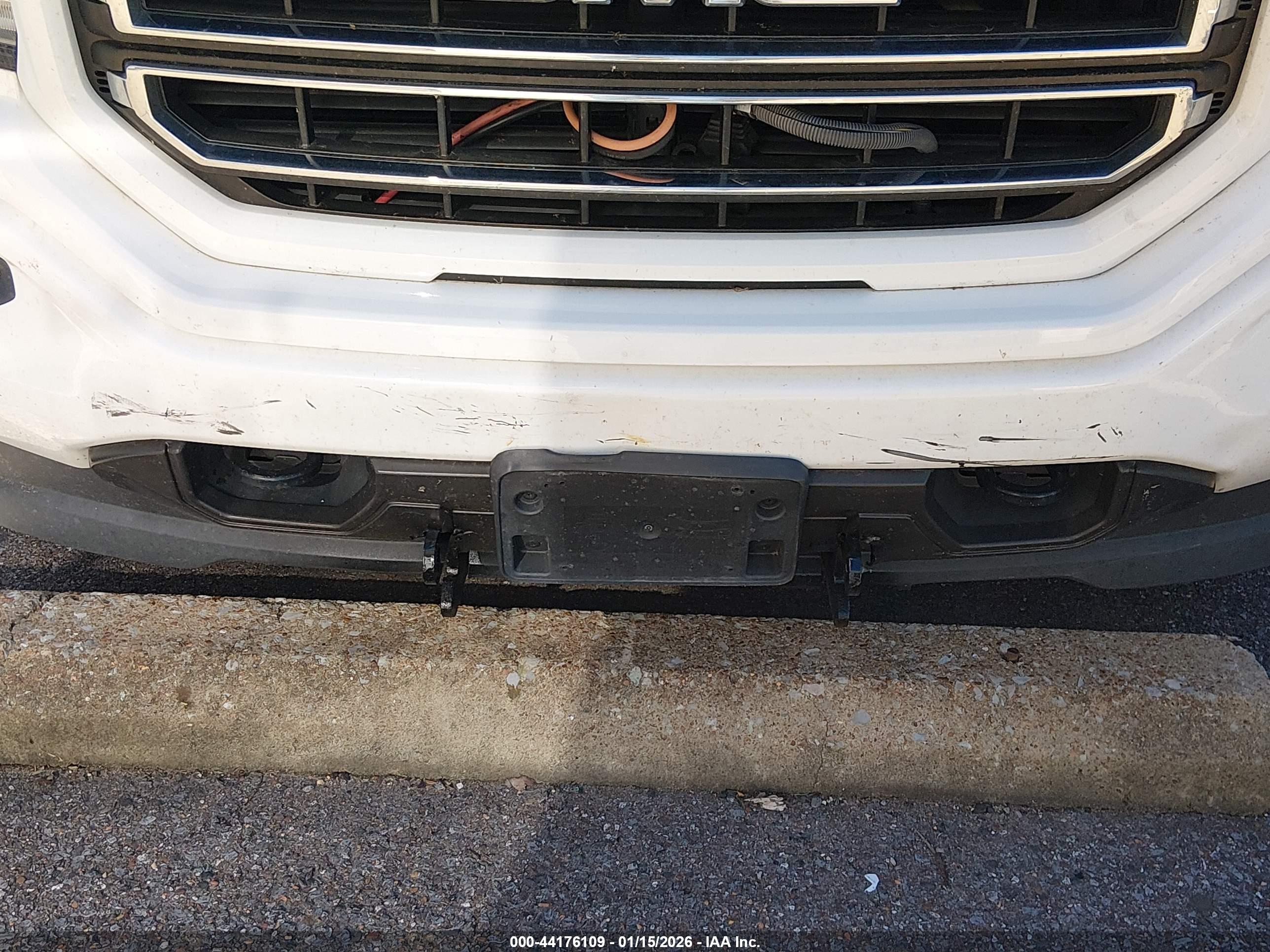 GMC SIERRA image 6