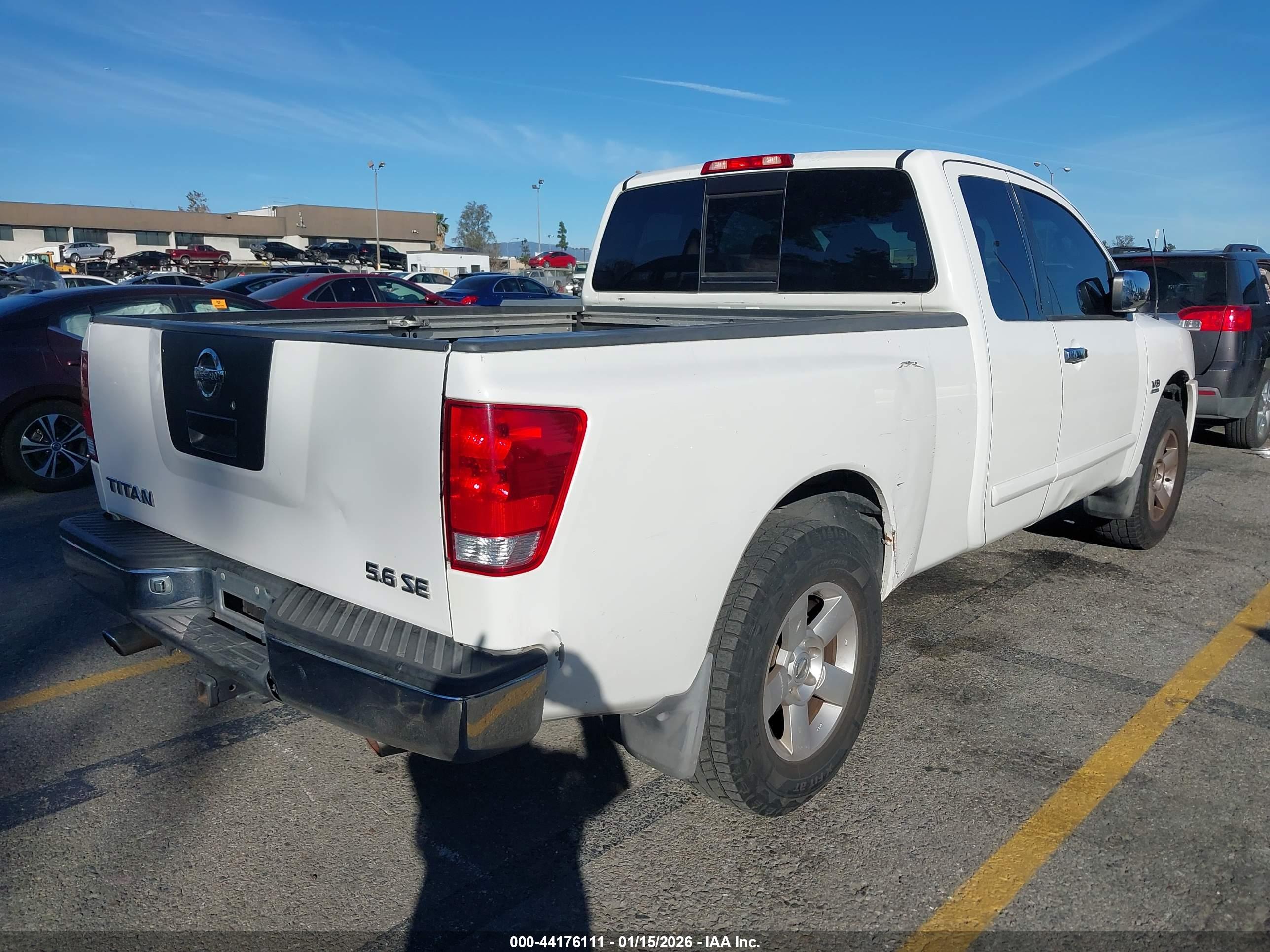 NISSAN TITAN image 4