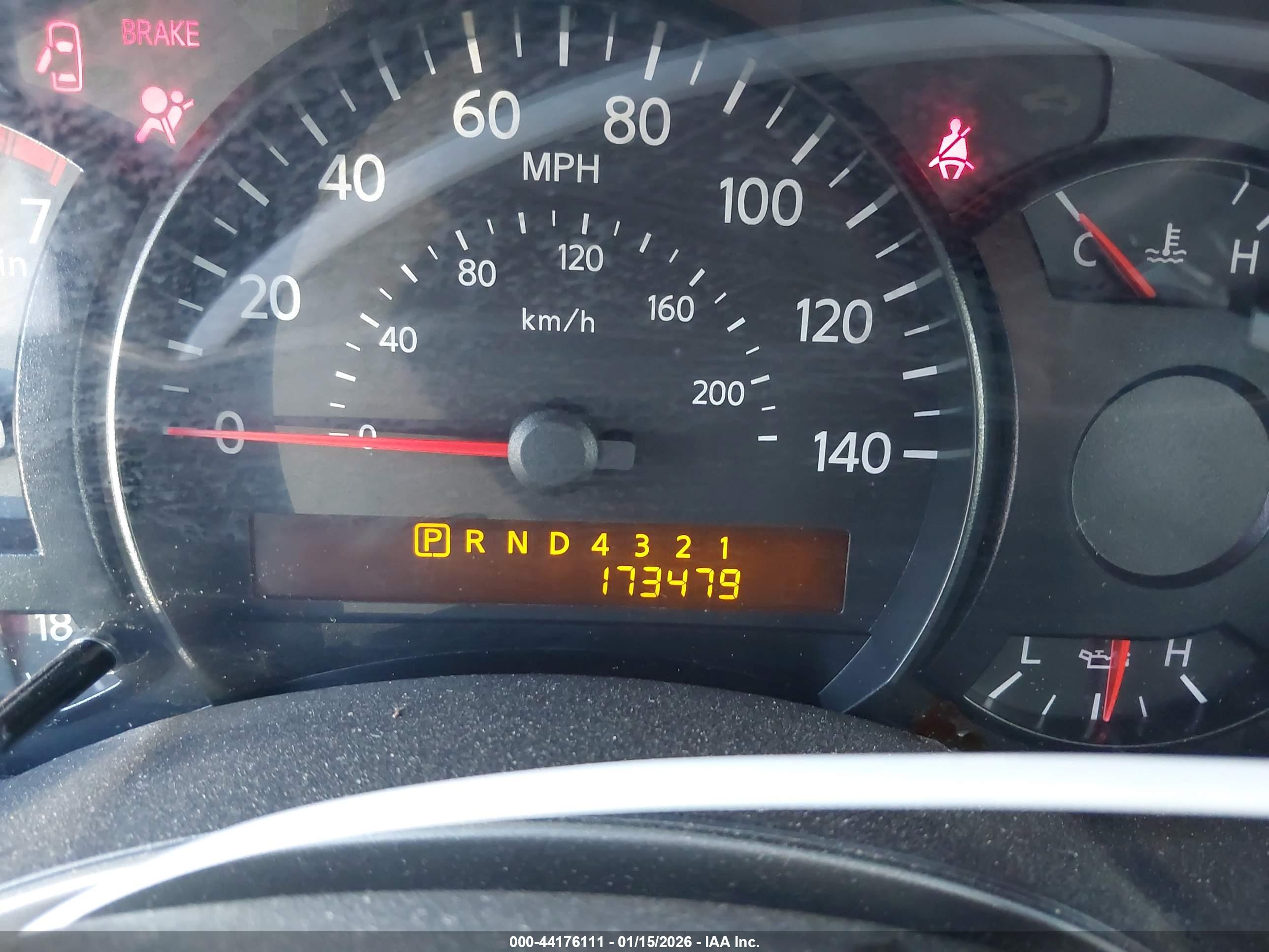 NISSAN TITAN image 7