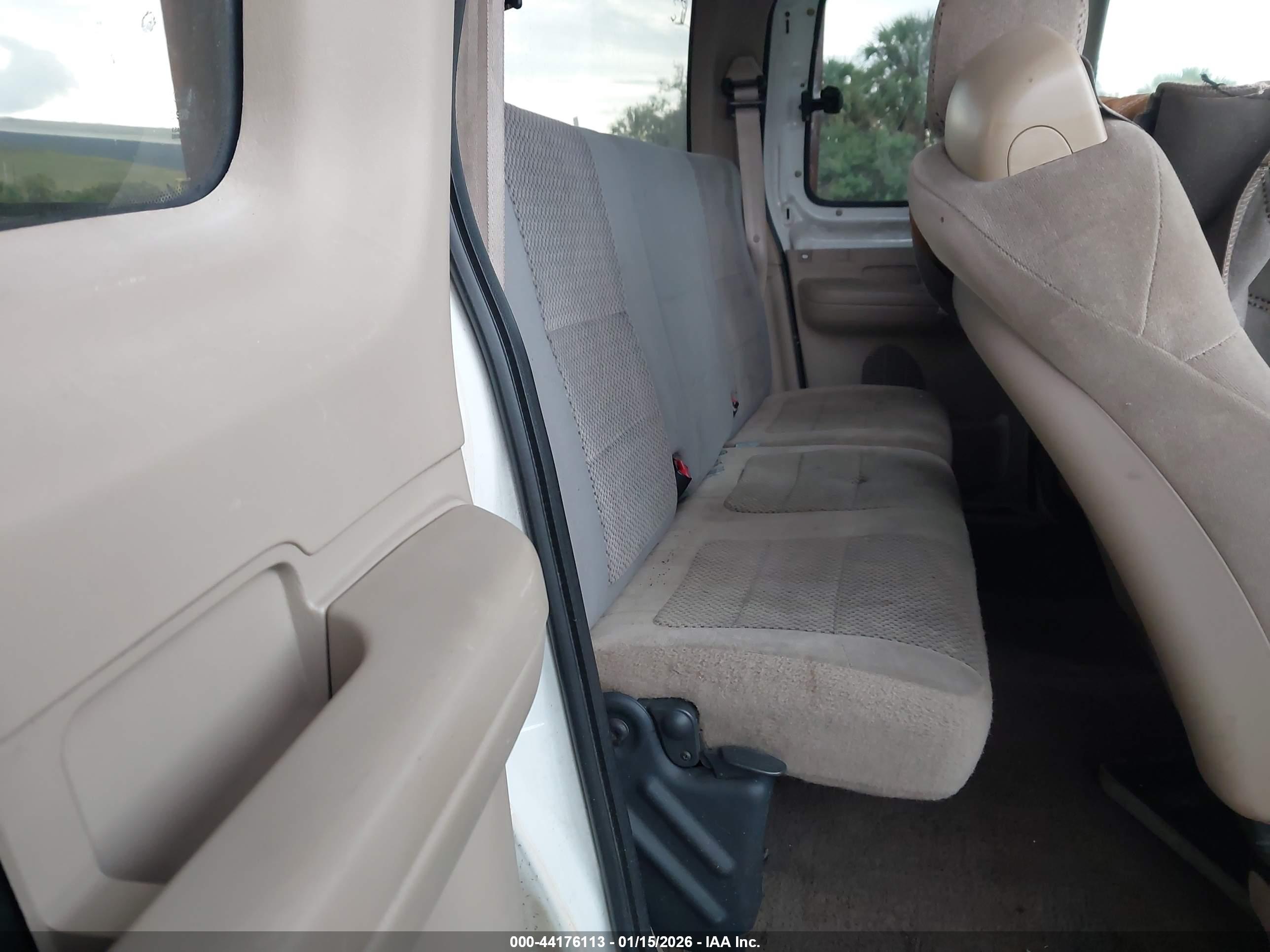FORD F-150 image 8
