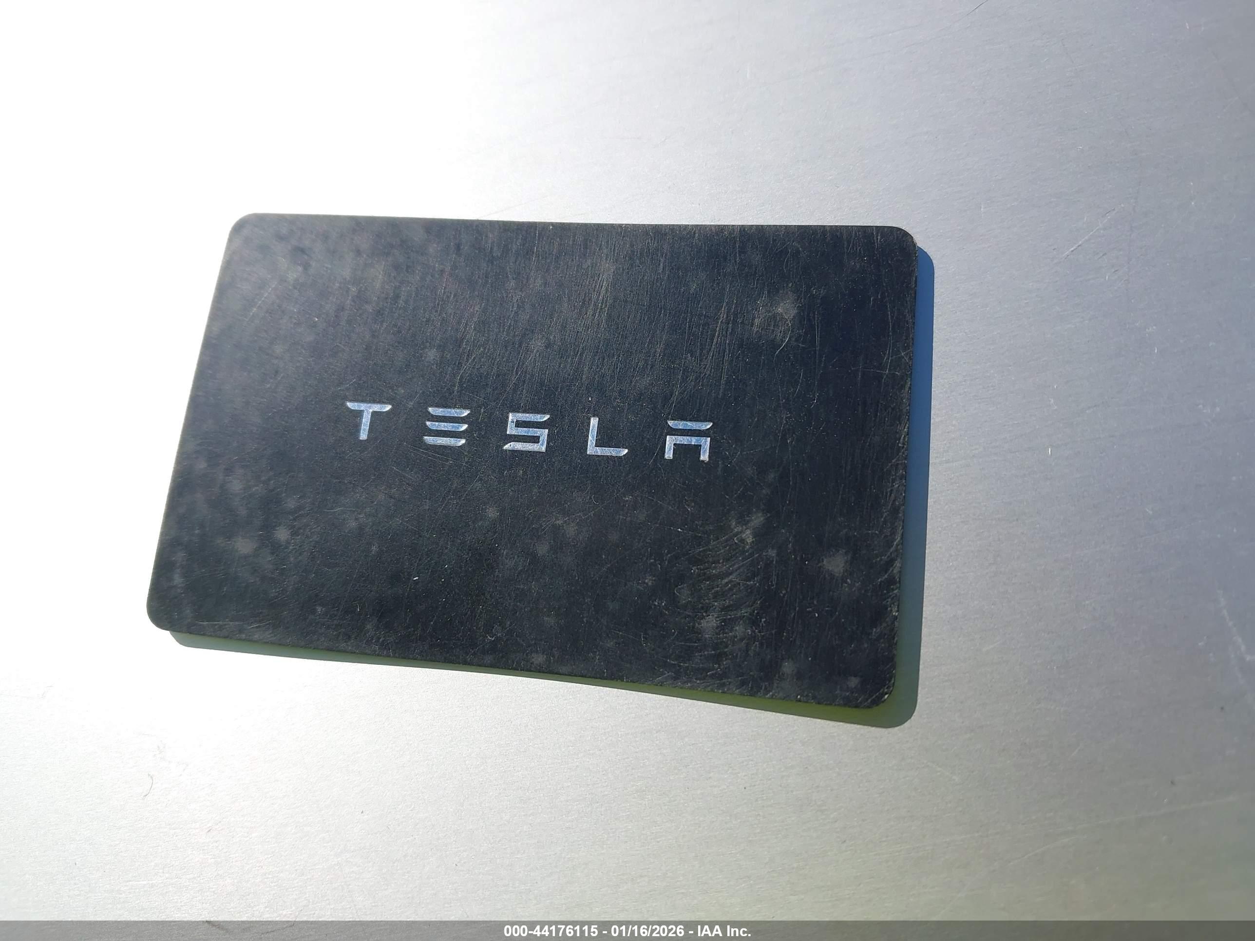 TESLA MODEL image 11