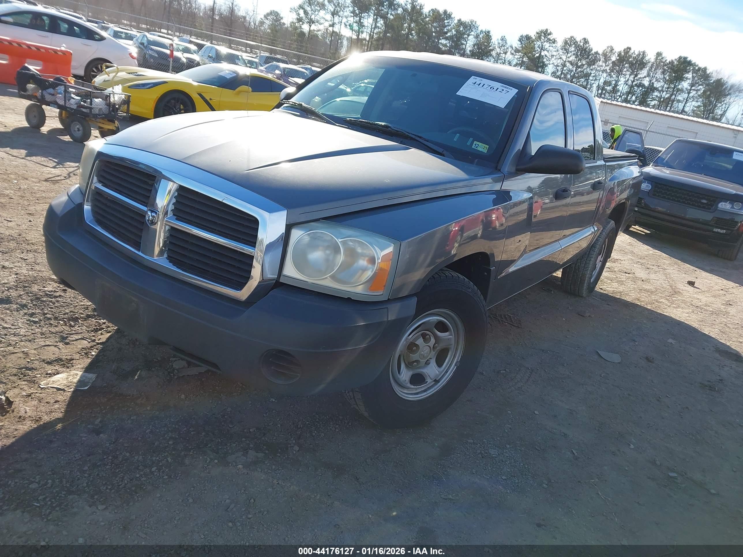 DODGE DAKOTA image 2