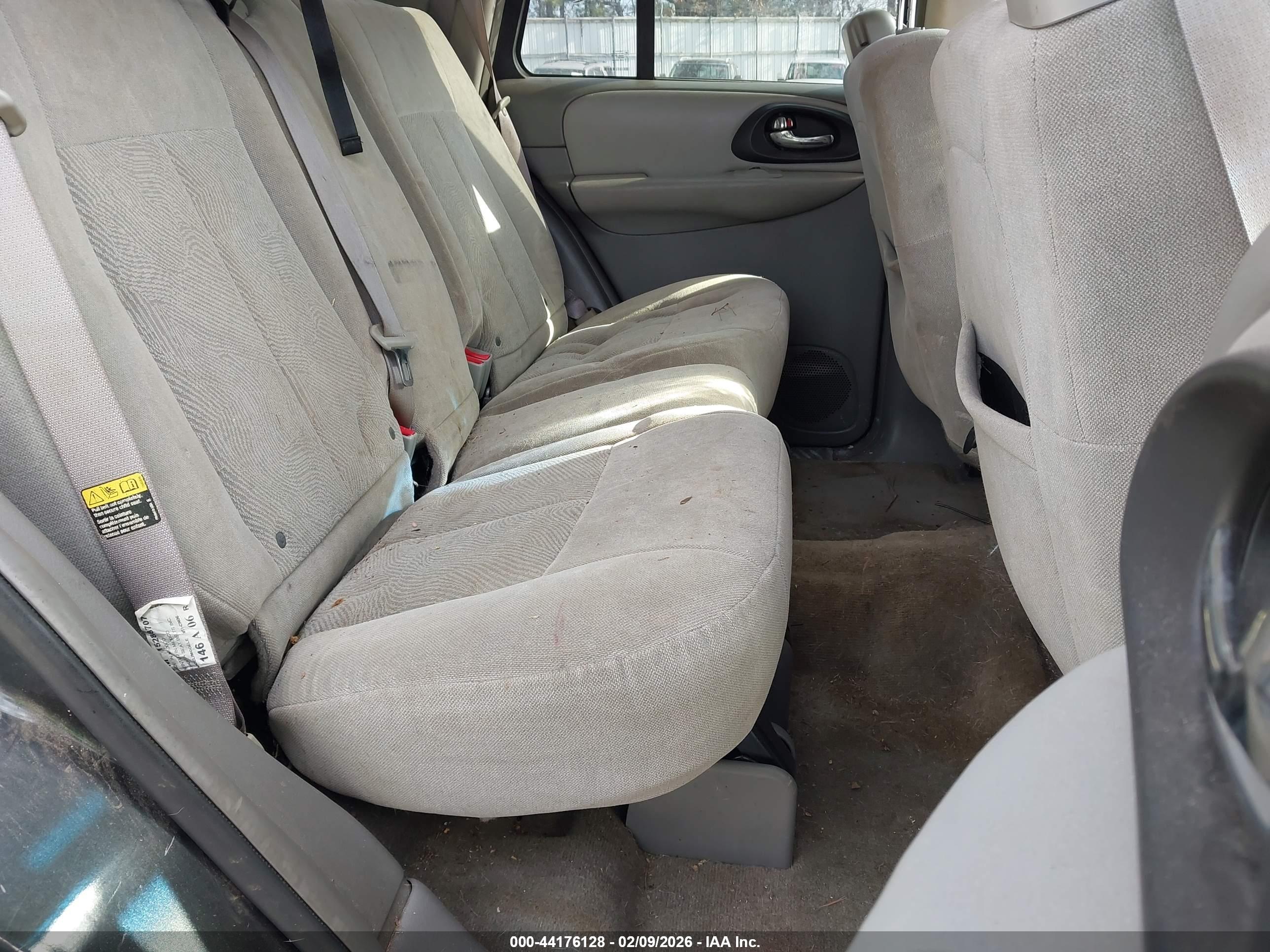 CHEVROLET TRAILBLAZER image 8