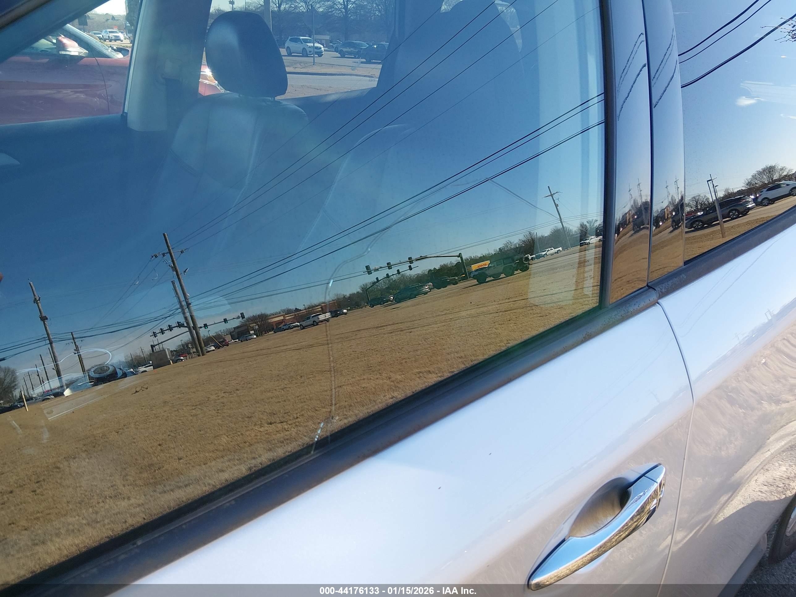NISSAN PATHFINDER image 6