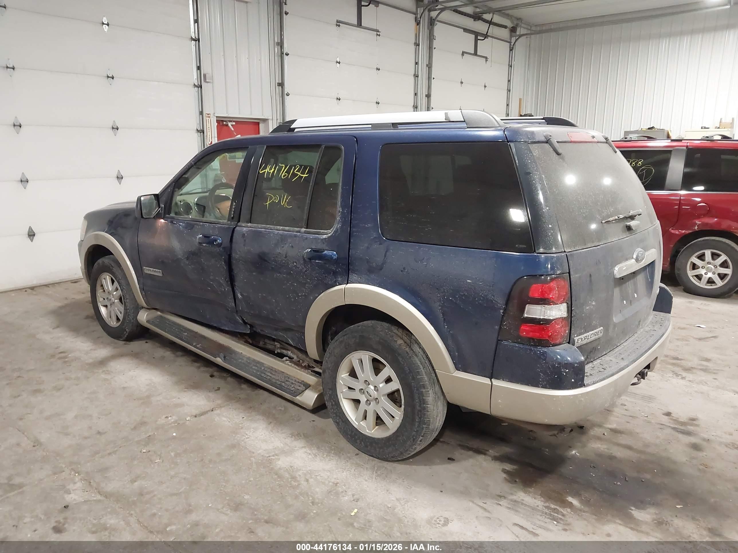 FORD EXPLORER image 3
