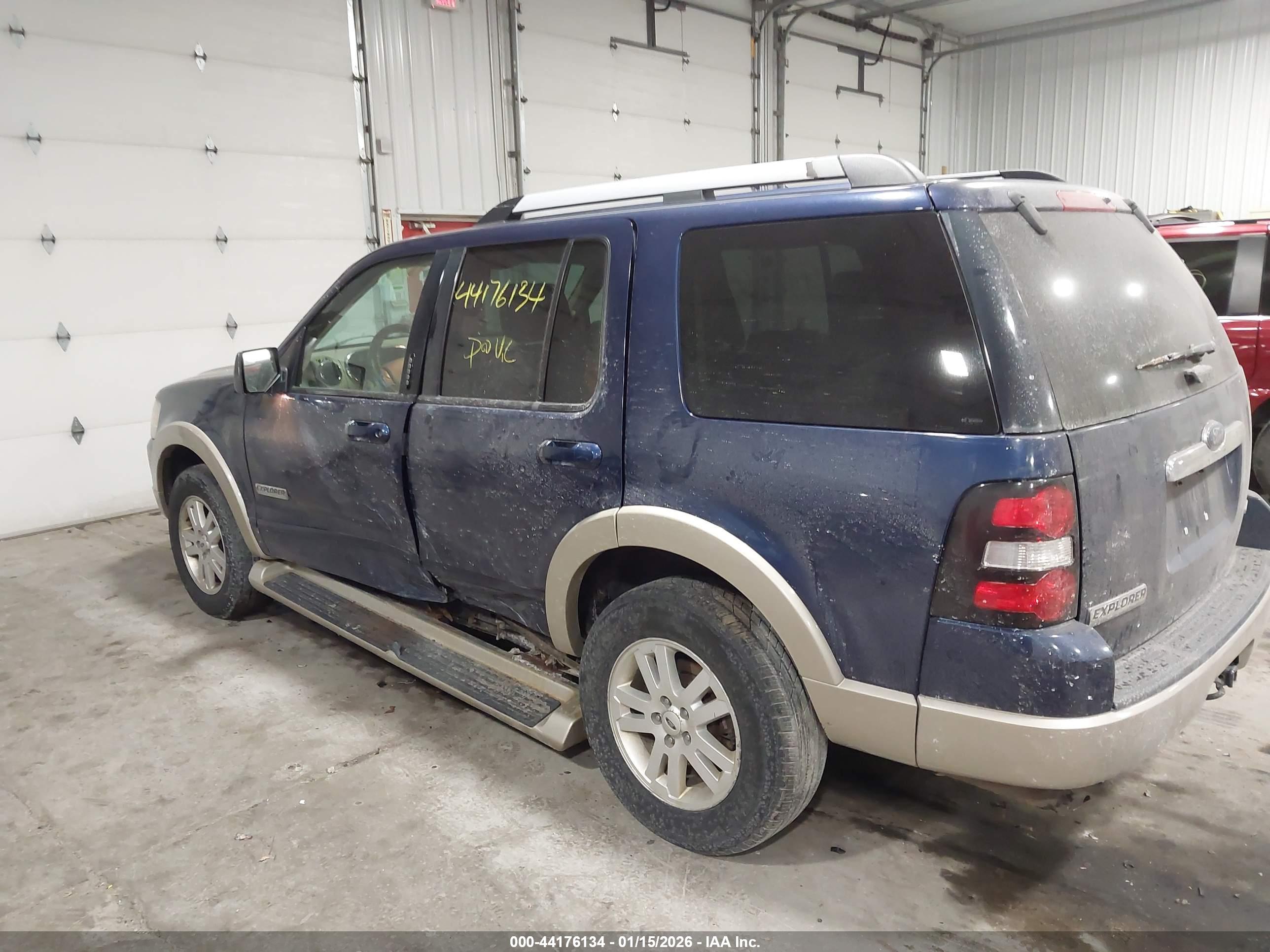 FORD EXPLORER image 6