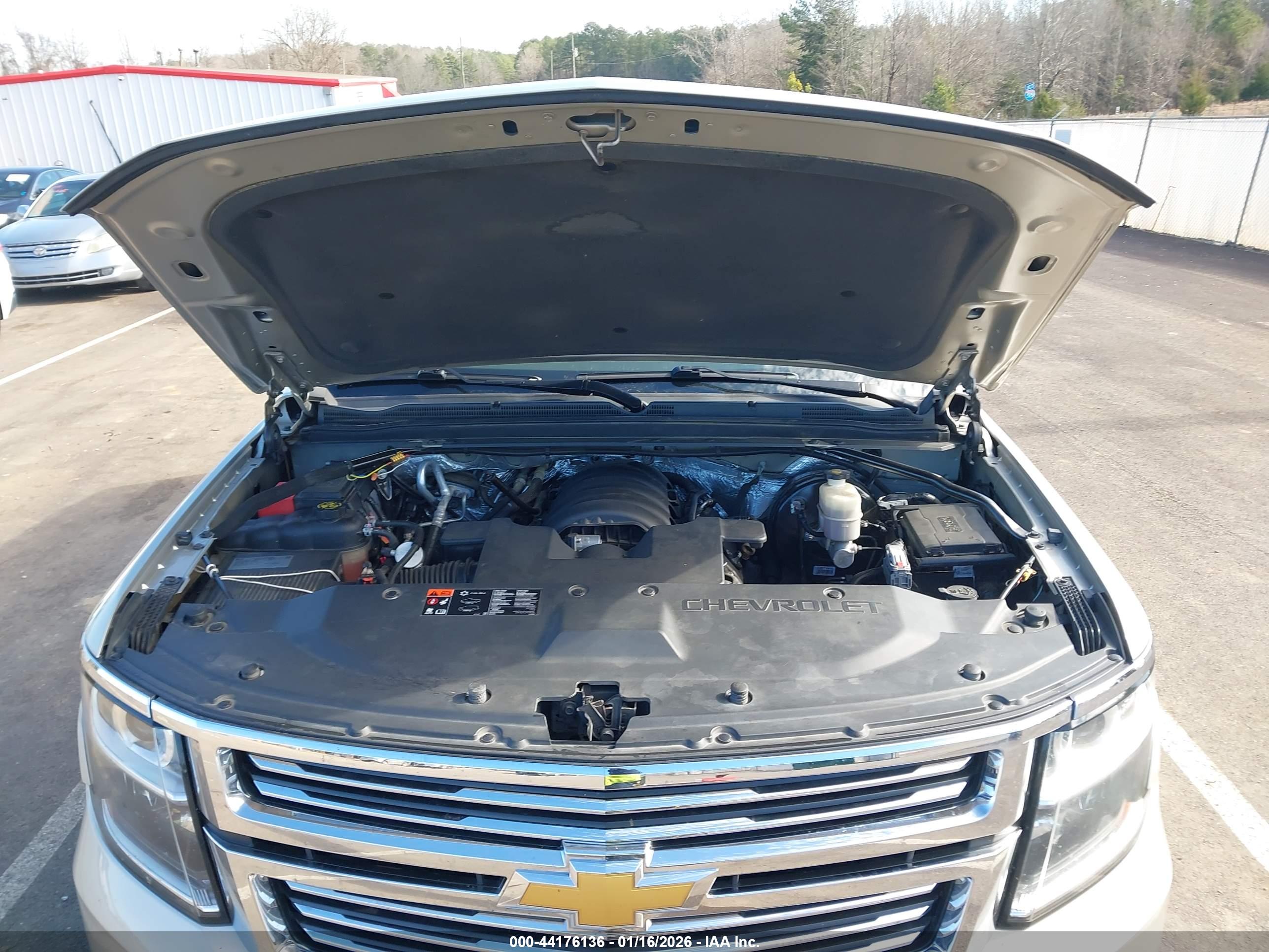CHEVROLET TAHOE image 10