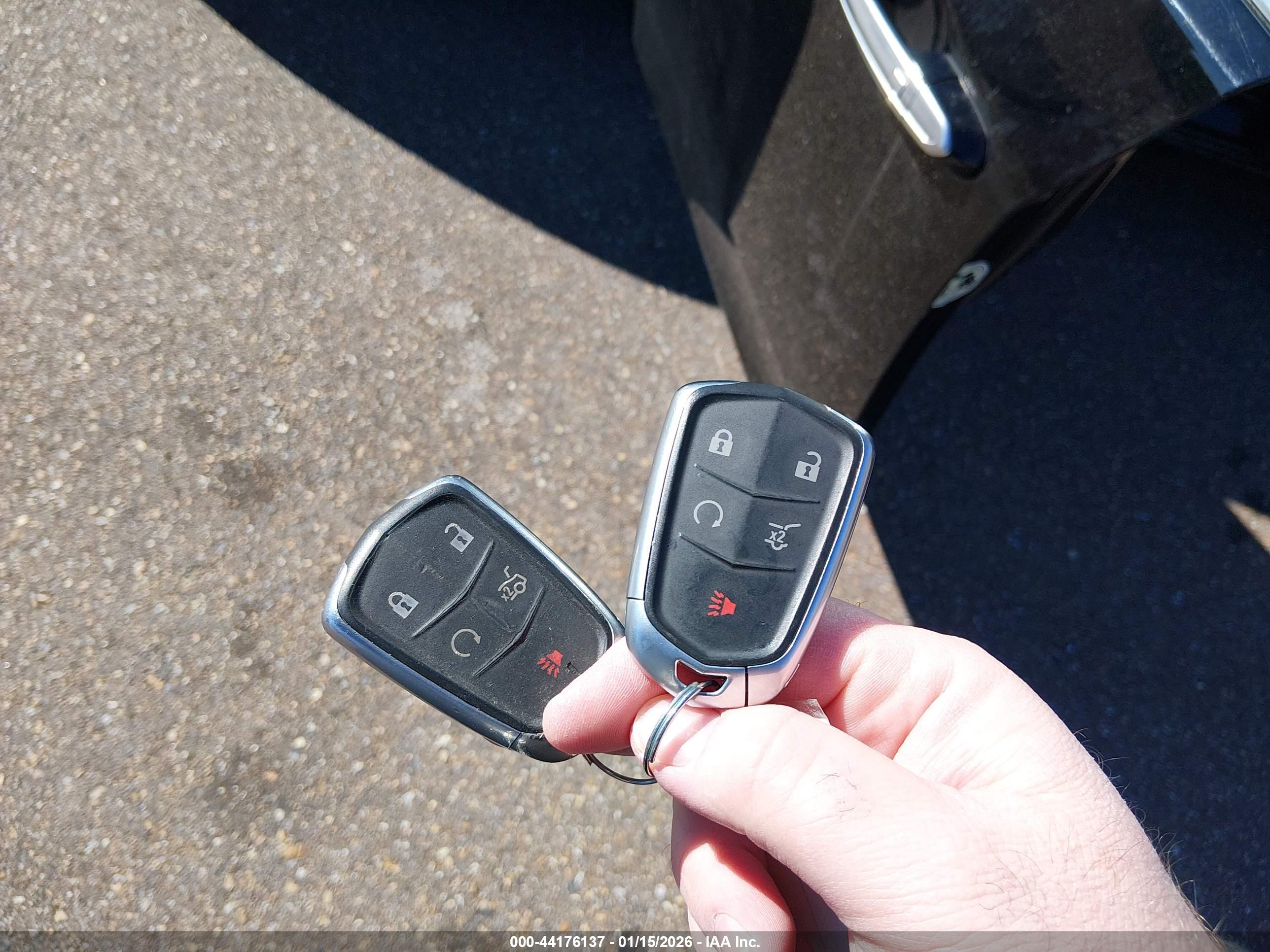 CADILLAC CTS image 11