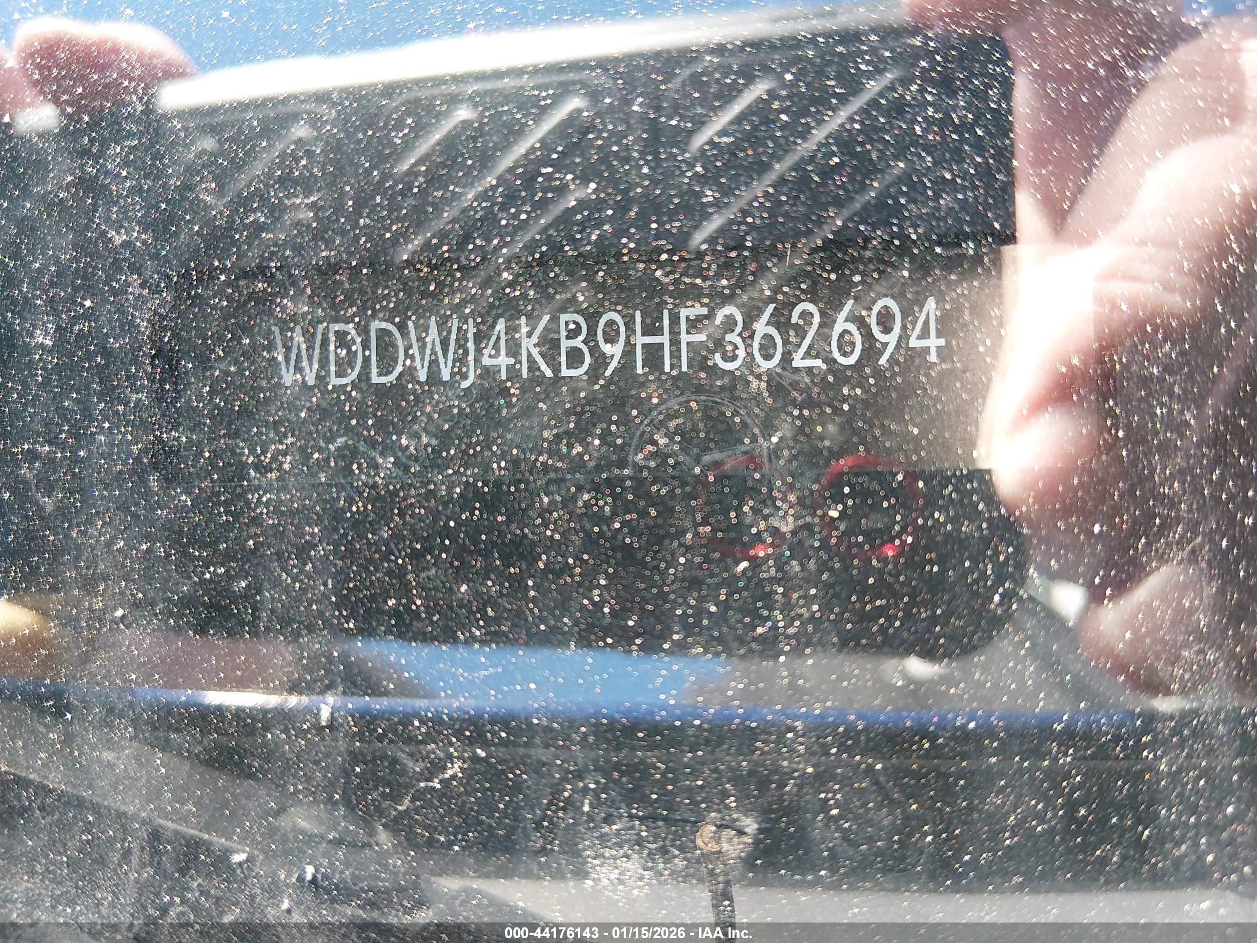 MERCEDES-BENZ C image 9
