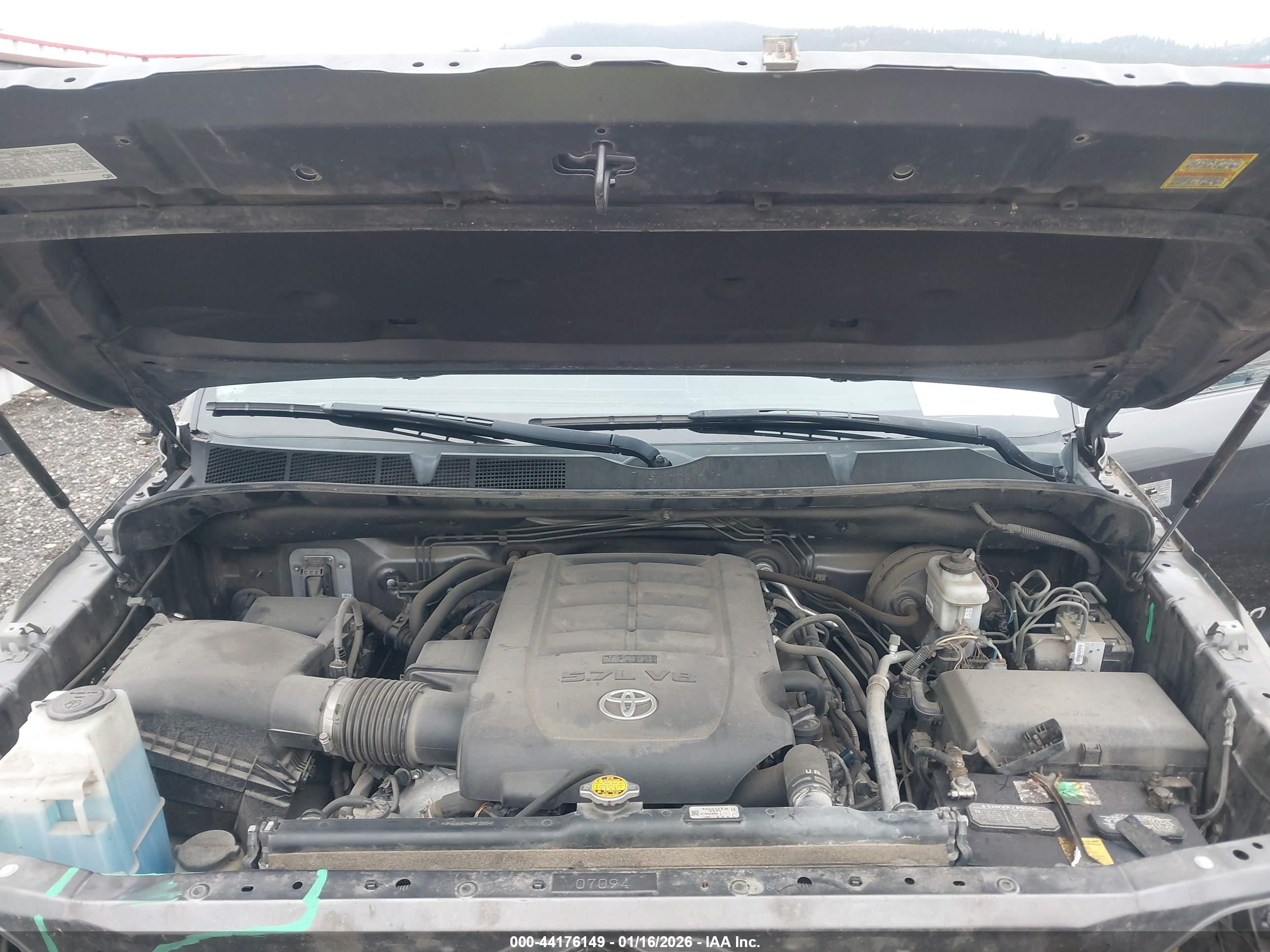 TOYOTA TUNDRA image 10